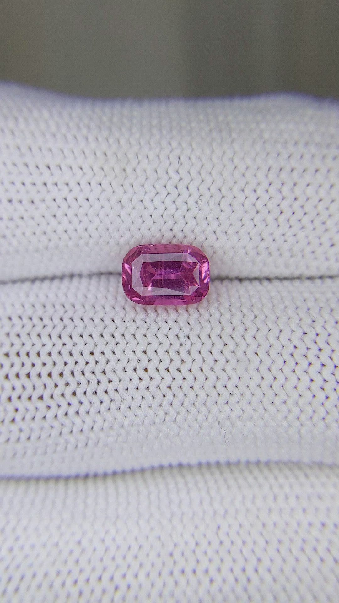 1.71 Ct. Pink Sapphire from Ceylon (Sri Lanka) Size Video