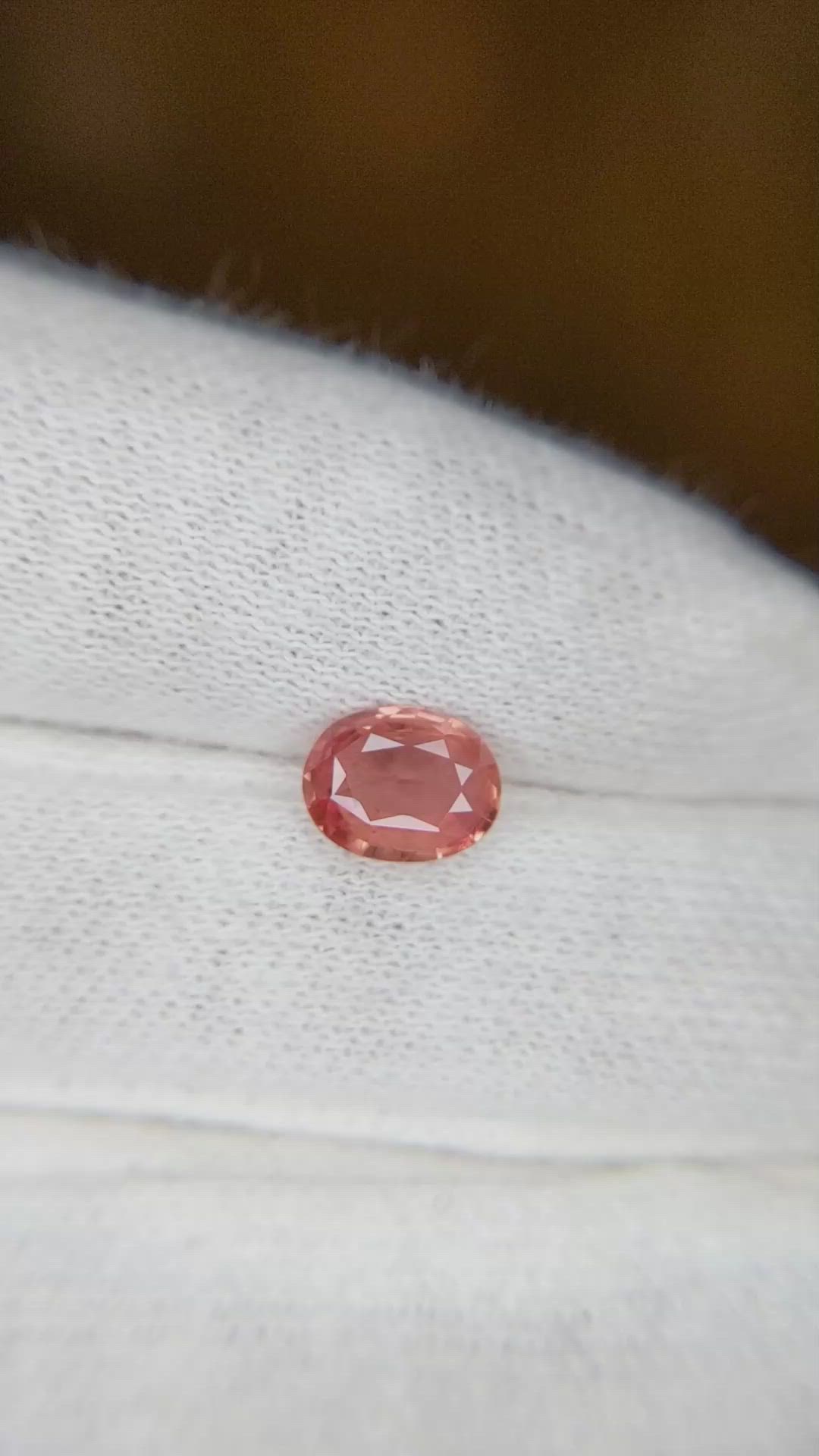 1.13 Ct. Padparadscha Sapphire from Ceylon (Sri Lanka) Size Video