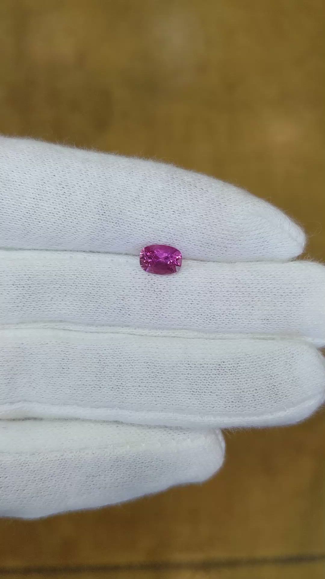 1.02 Ct. Purplish Pink Sapphire from Thailand Size Video
