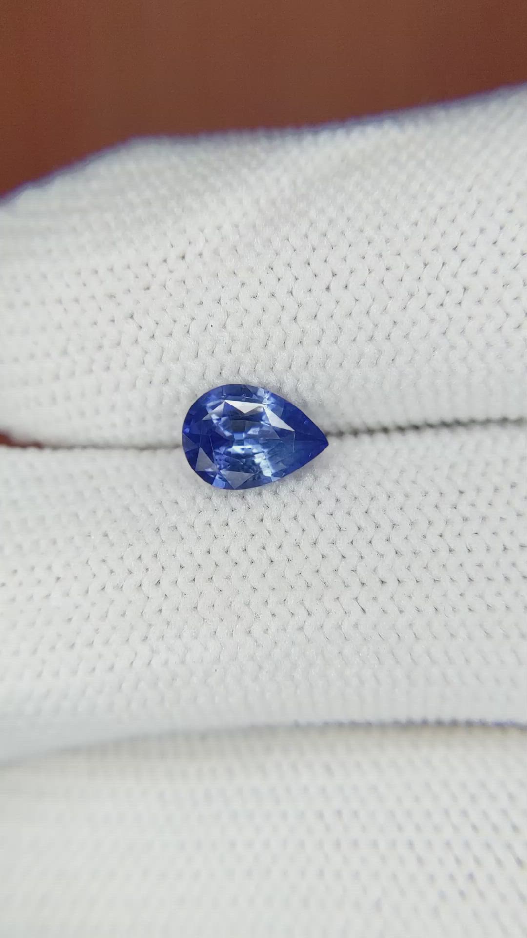 1.21 Ct. Blue Sapphire from Ceylon (Sri Lanka) Size Video