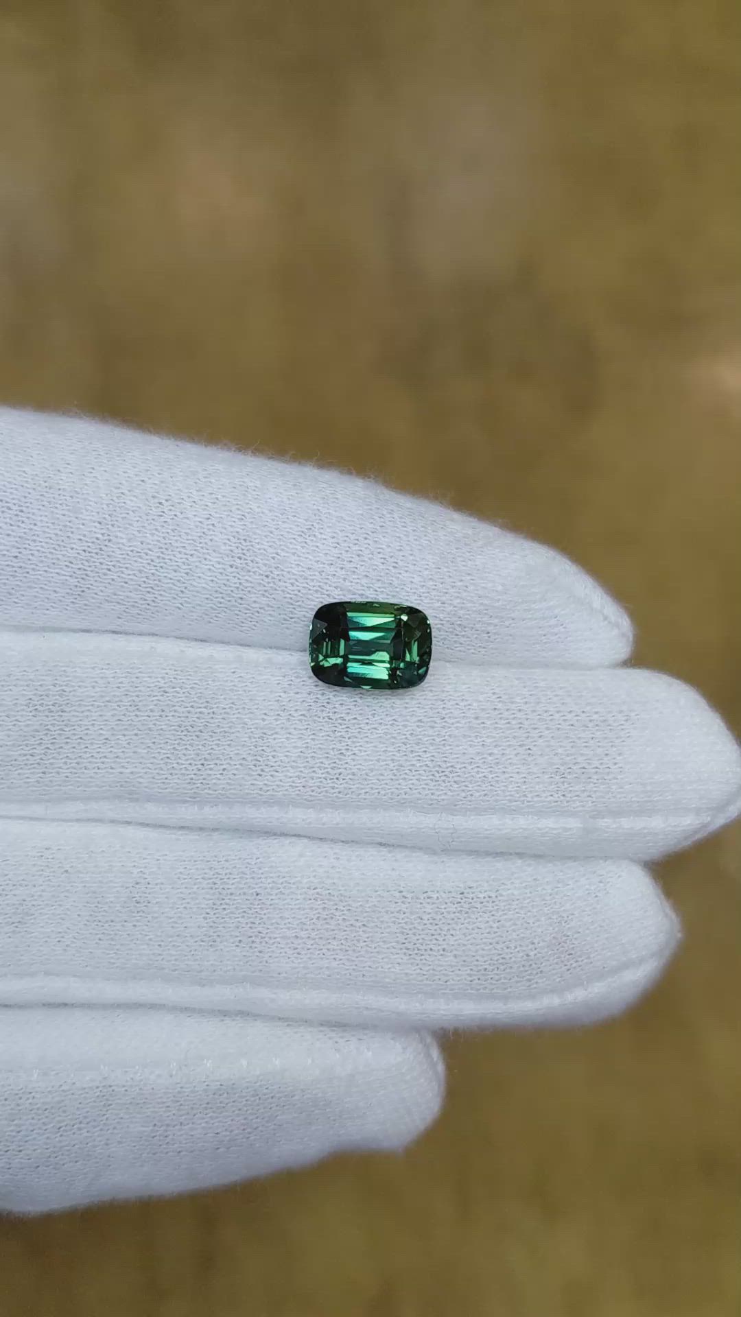 4.01 Ct. Bluish Green Sapphire from Ceylon (Sri Lanka) Size Video