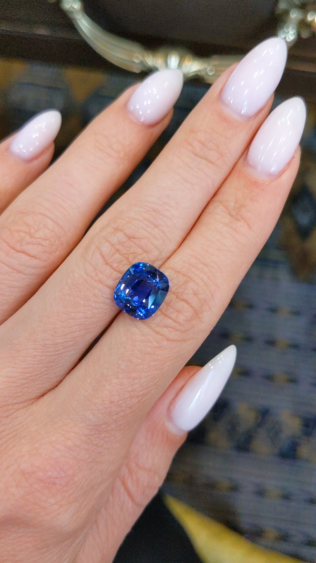 5.04 Ct. Blue Sapphire from Ceylon (Sri Lanka) Size Video