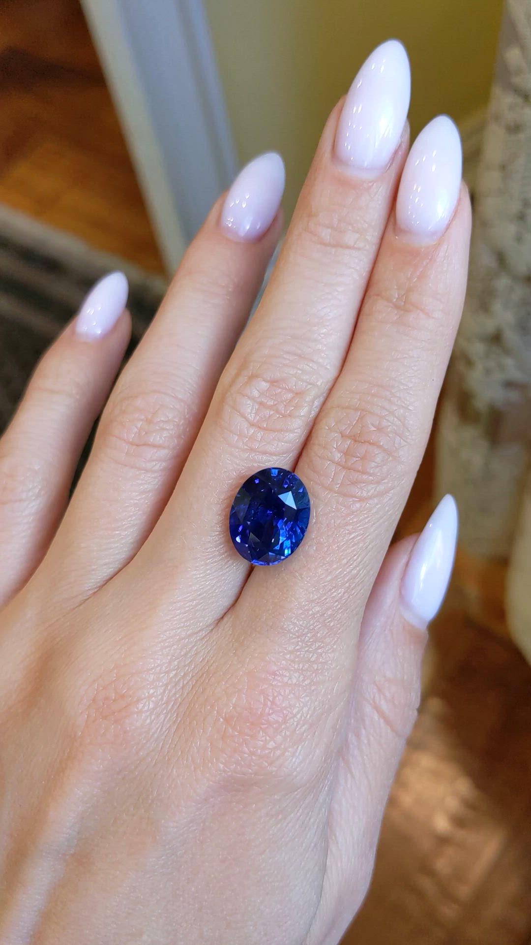 10.05 Ct. Blue Sapphire from Ceylon (Sri Lanka) Size Video