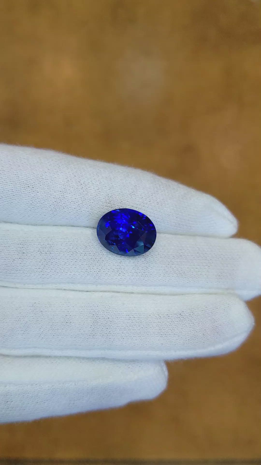 10.05 Ct. Blue Sapphire from Ceylon (Sri Lanka) Size Video