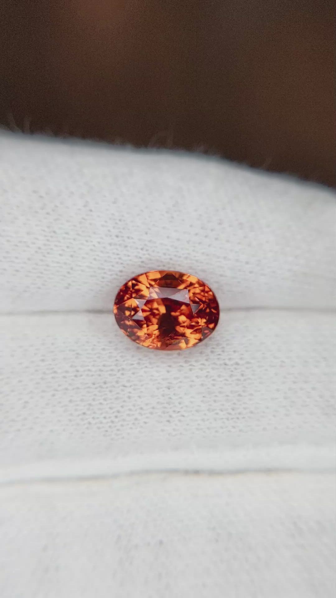 4.03 Ct. Orange Sapphire from Ceylon (Sri Lanka) Size Video