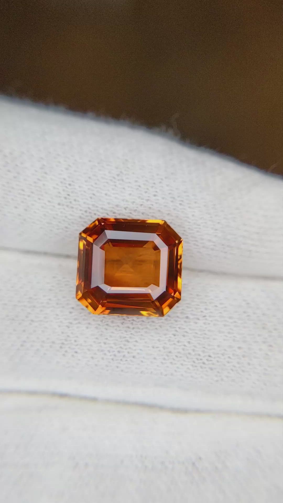 7.03 Ct. Orange Sapphire from Ceylon (Sri Lanka) Size Video