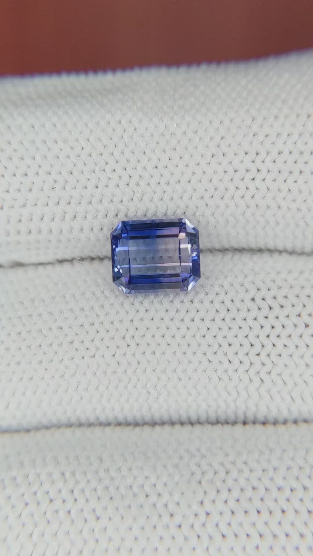 2.41 Ct. Bi Color Sapphire from Ceylon (Sri Lanka) Size Video