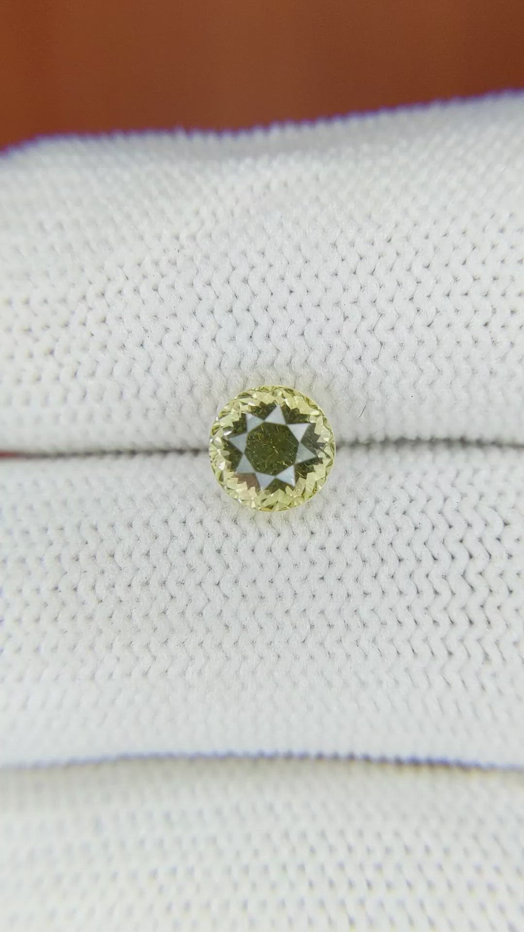 1.77 Ct. Yellow Sapphire from Ceylon (Sri Lanka) Size Video