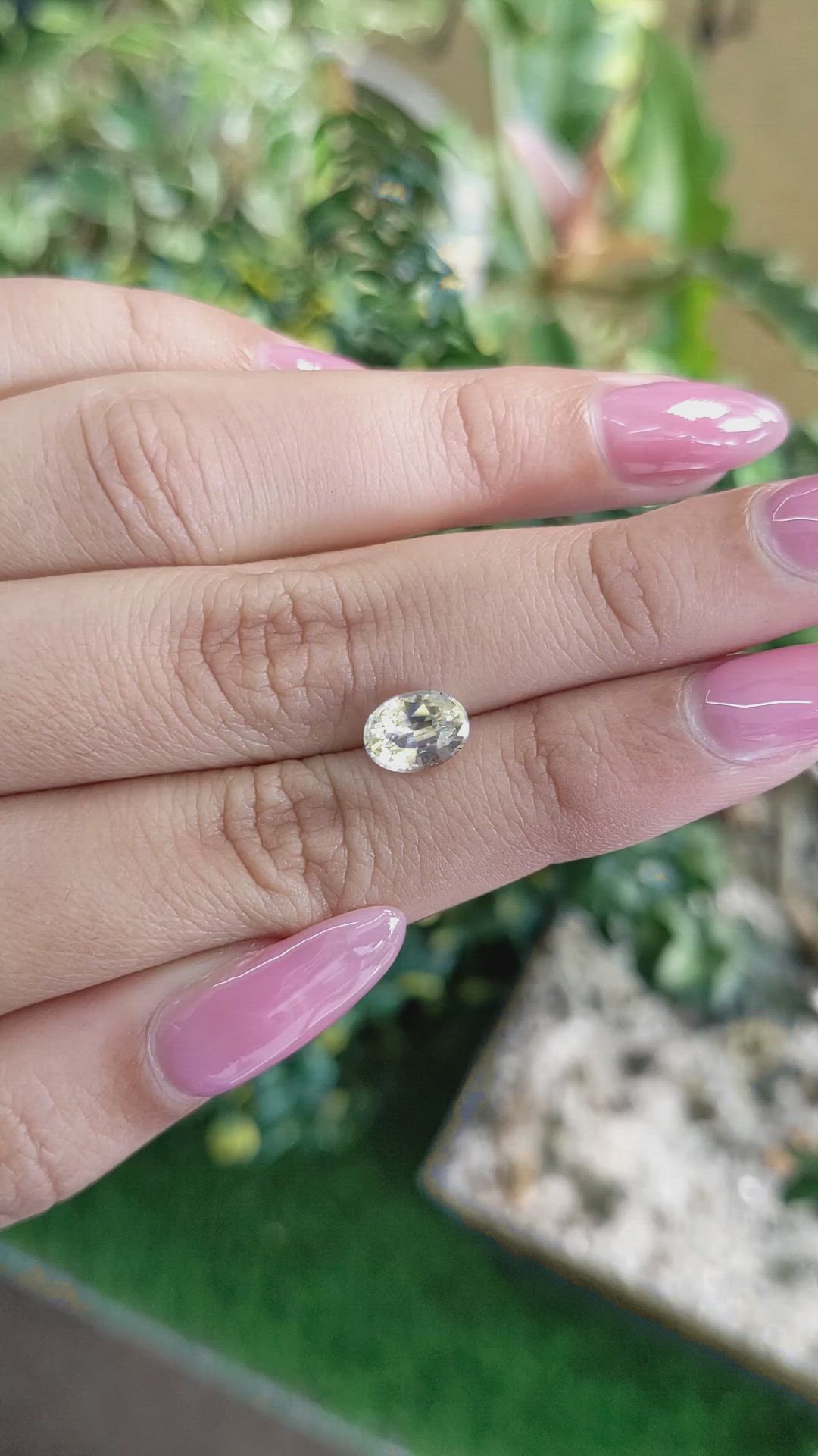 1.77 Ct. Yellow Sapphire from Ceylon (Sri Lanka) Size Video