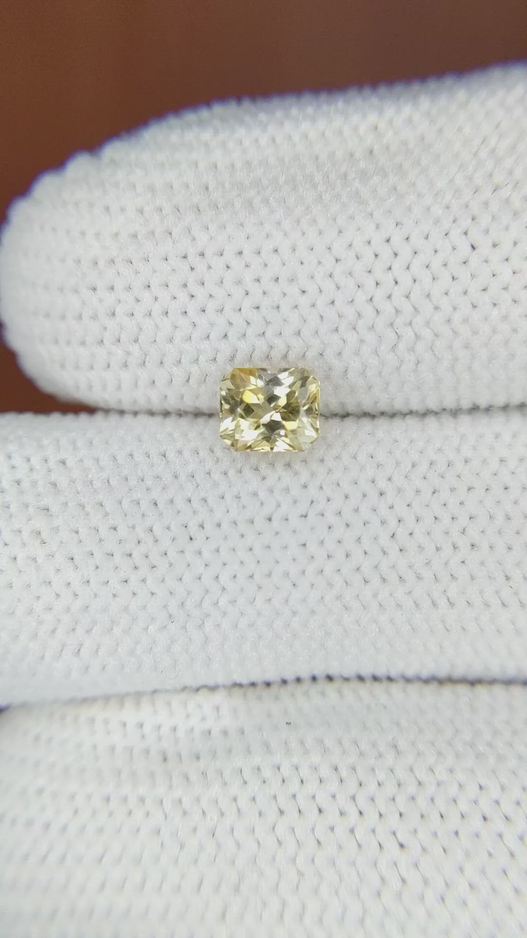0.89 Ct. Yellow Sapphire from Ceylon (Sri Lanka) Size Video