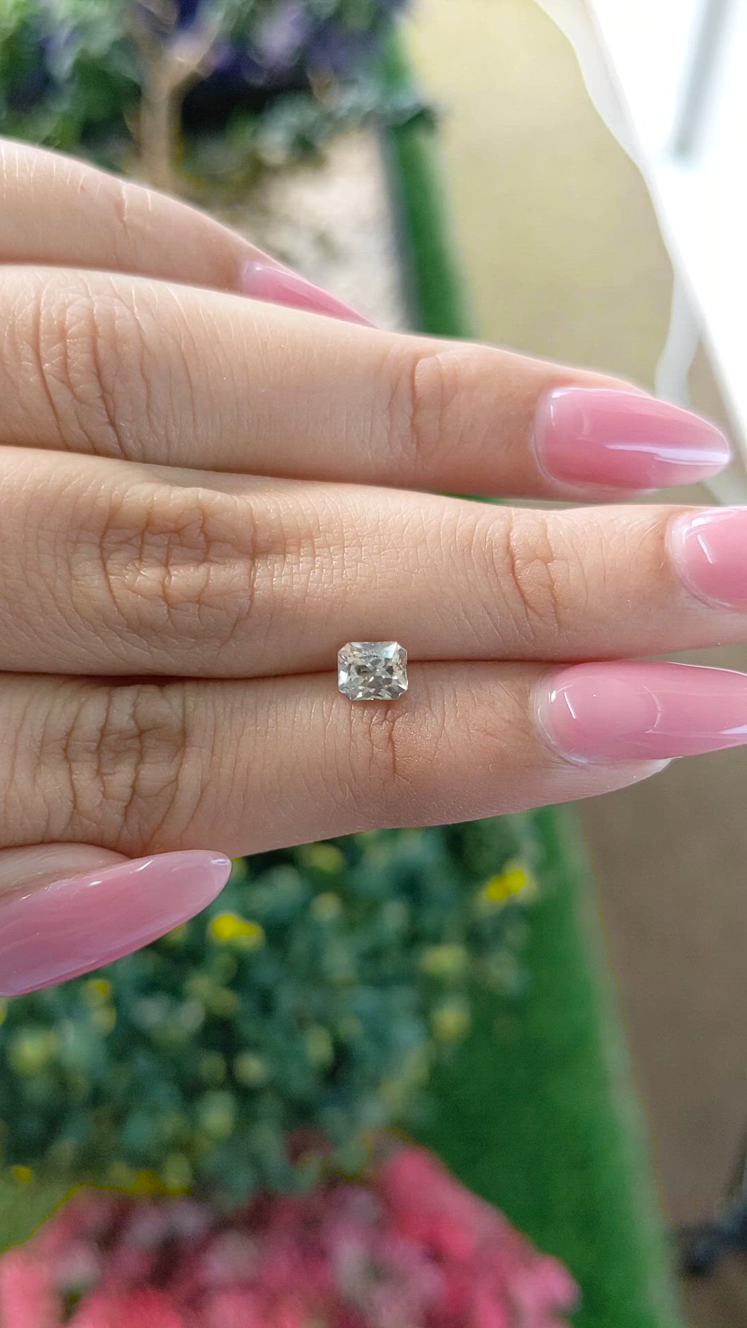 0.89 Ct. Yellow Sapphire from Ceylon (Sri Lanka) Size Video