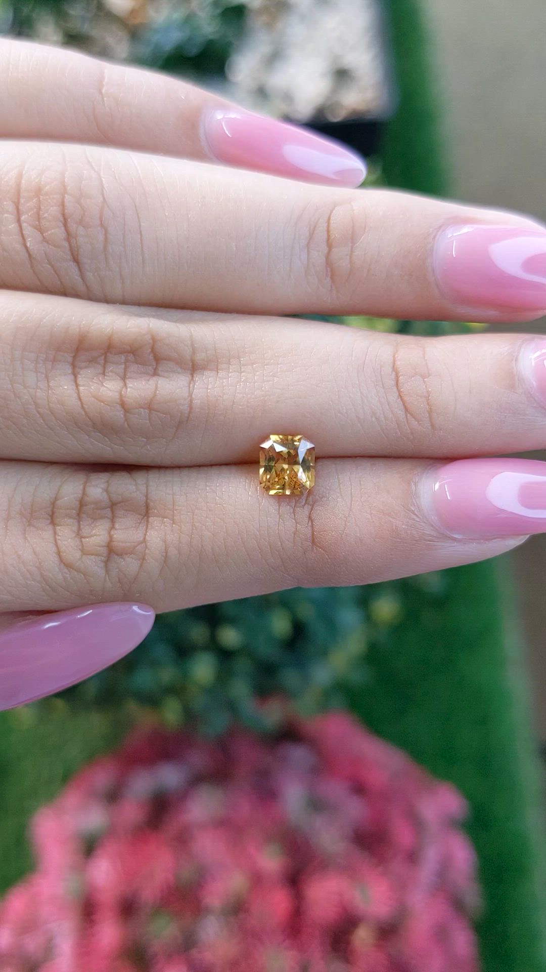 1.20 Ct. Yellowish Orange Sapphire from Ceylon (Sri Lanka) Size Video