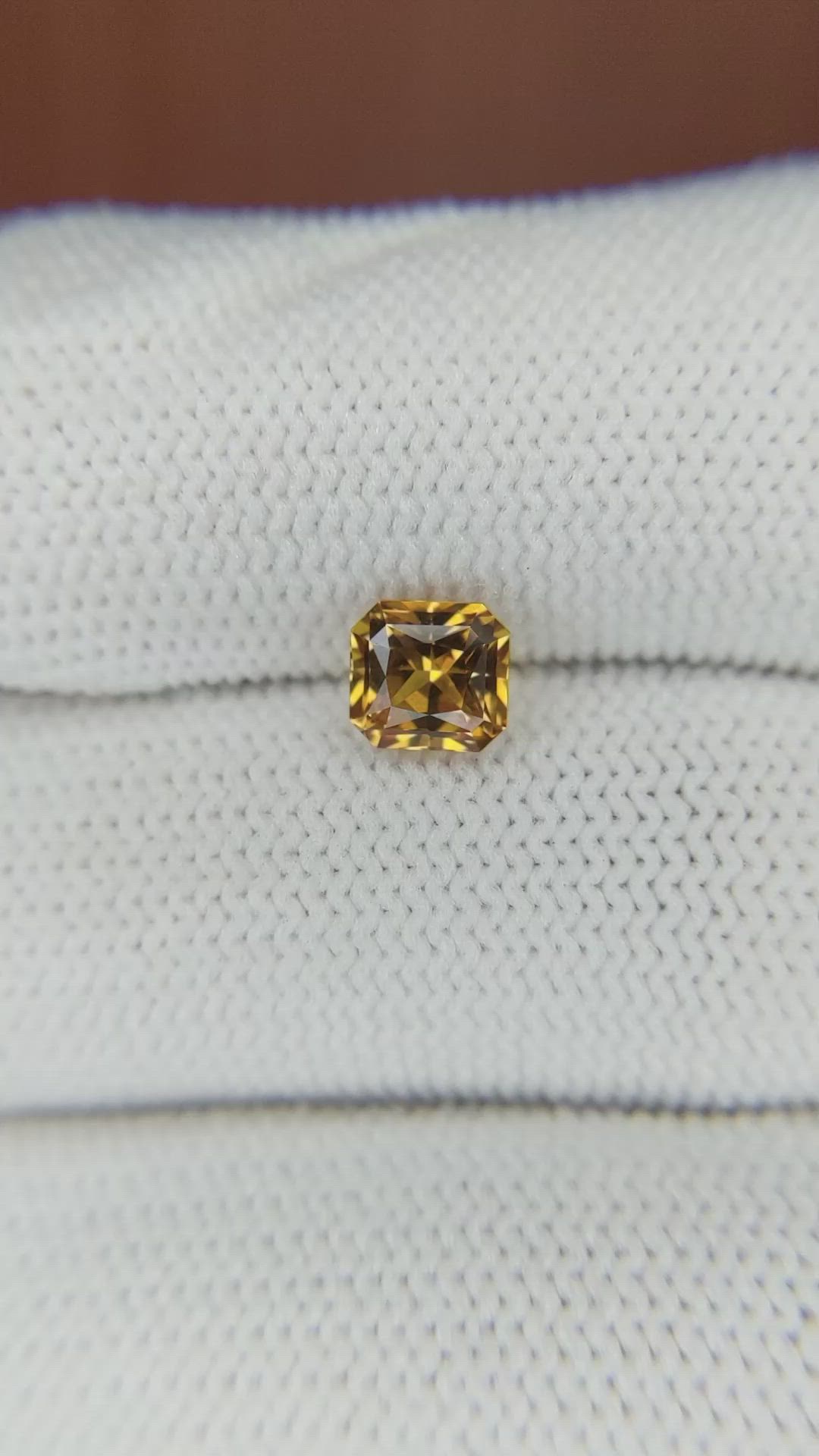 1.20 Ct. Yellowish Orange Sapphire from Ceylon (Sri Lanka) Size Video