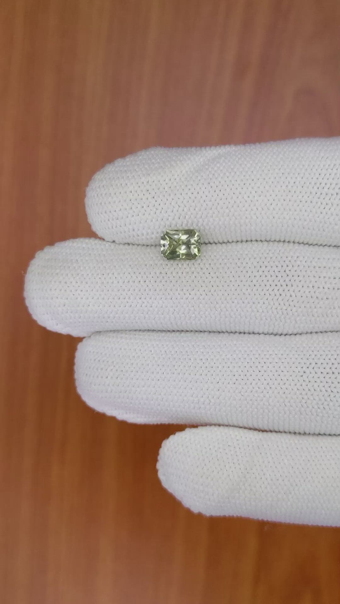 1.30 Ct. Sapphire from Ceylon (Sri Lanka) Size Video