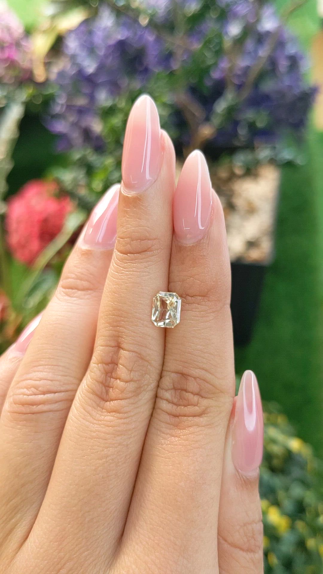 1.18 Ct. Yellow Sapphire from Ceylon (Sri Lanka) Size Video