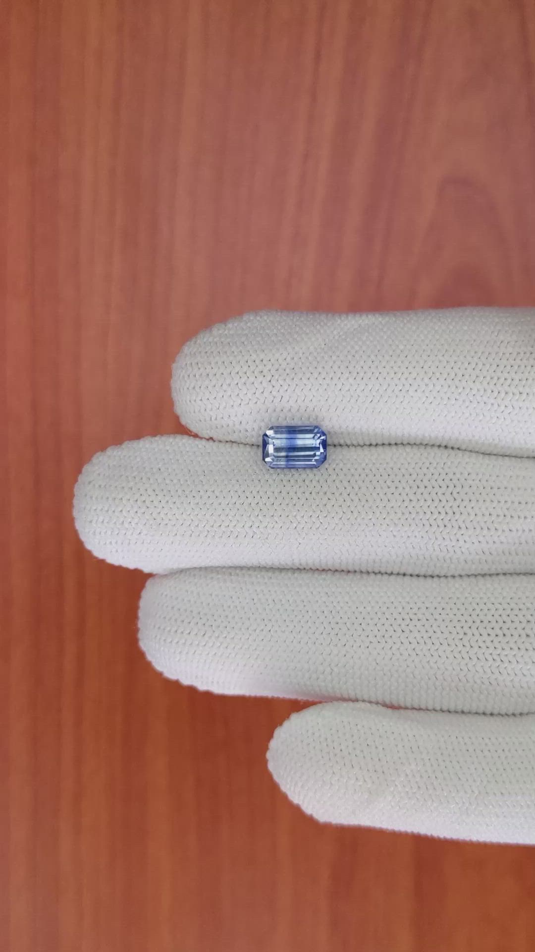 2.19 Ct. Bi Color Sapphire from Ceylon (Sri Lanka) Size Video