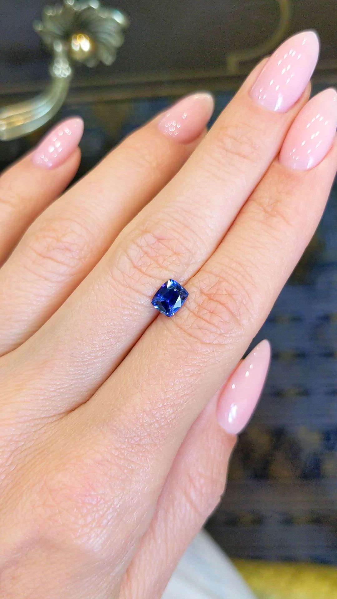 1.00 Ct. Blue Sapphire from Ceylon (Sri Lanka) Size Video