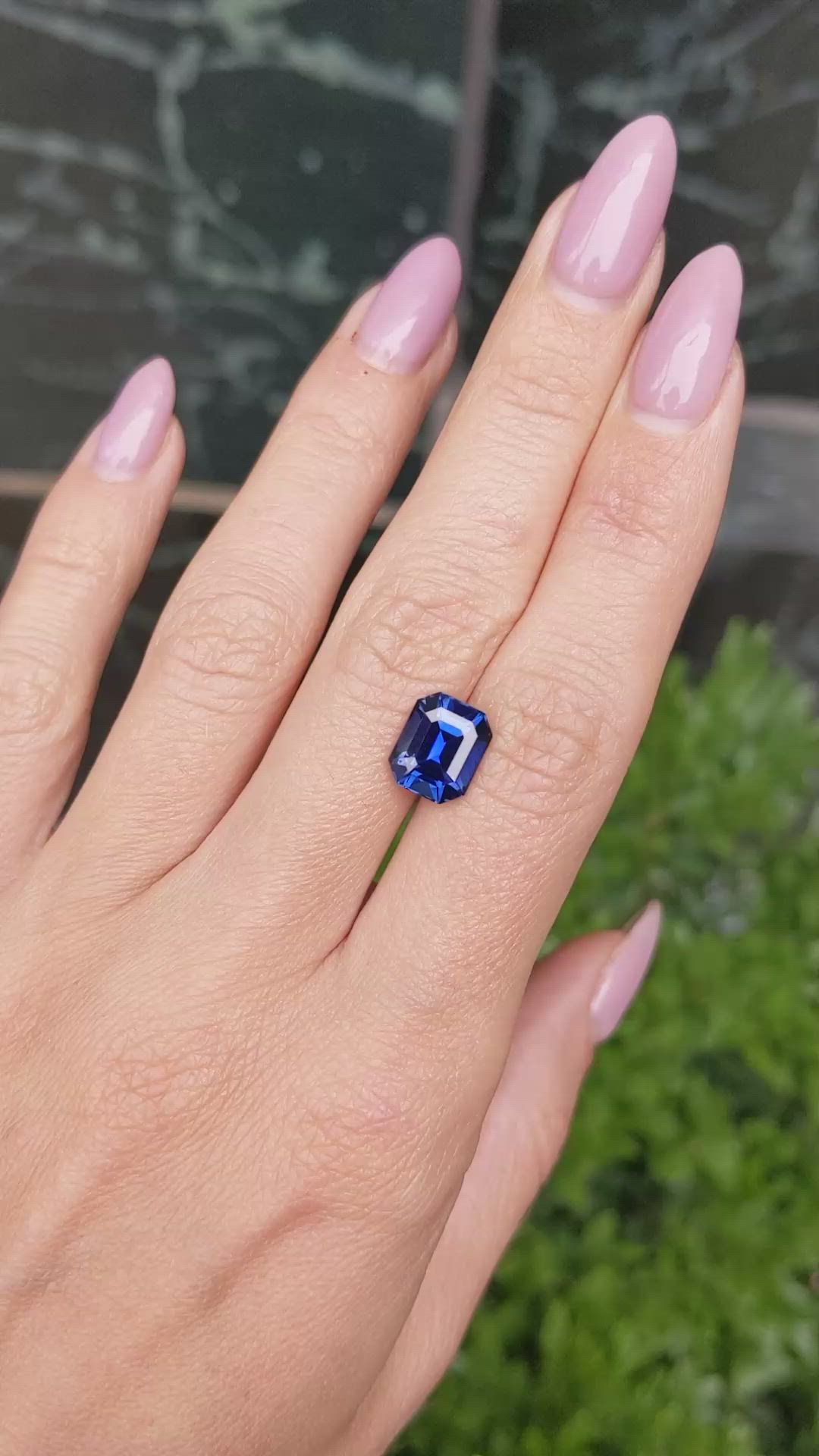 4.02 Ct. Blue Sapphire from Ceylon (Sri Lanka) Size Video