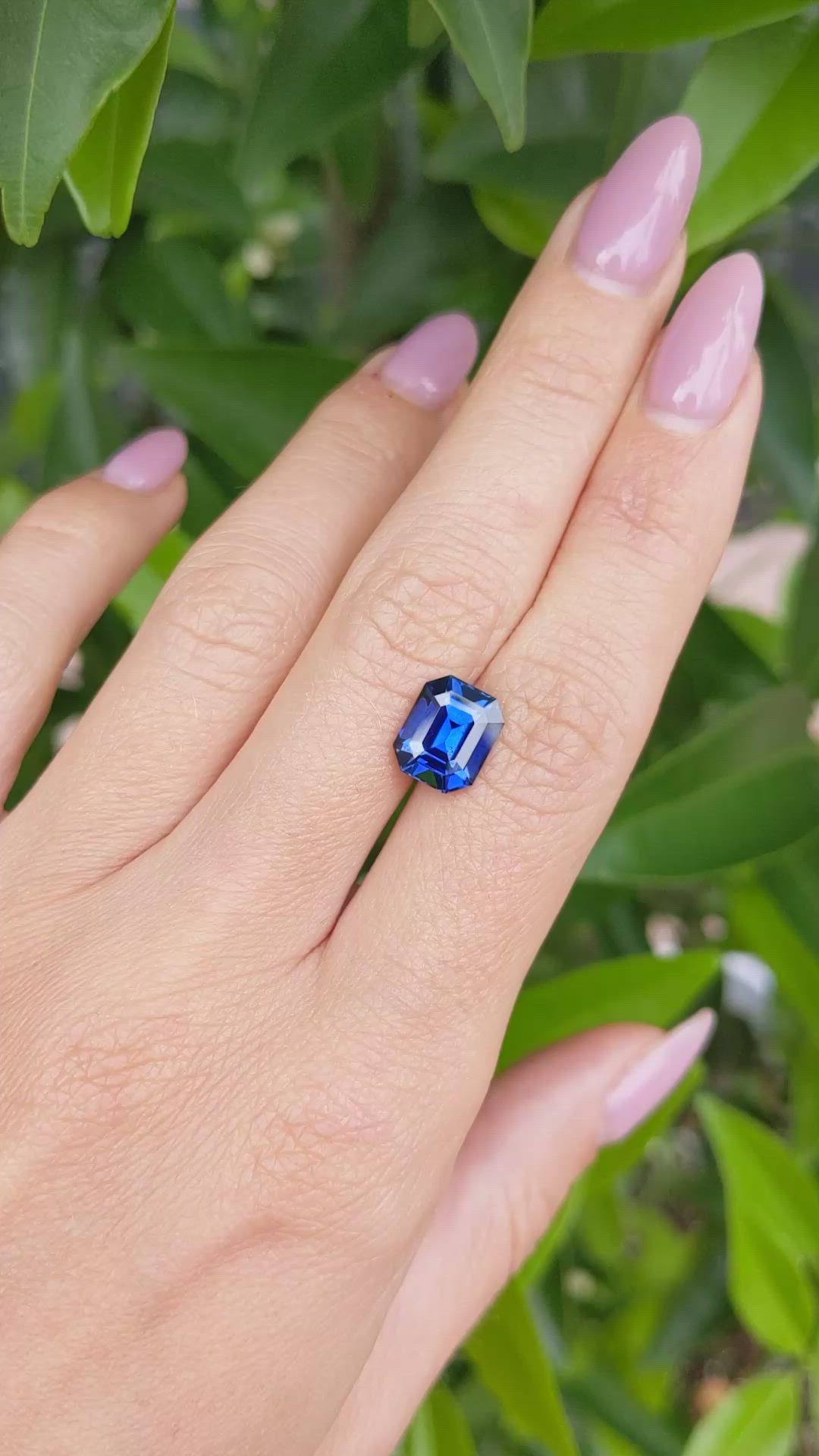 4.02 Ct. Blue Sapphire from Ceylon (Sri Lanka) Size Video