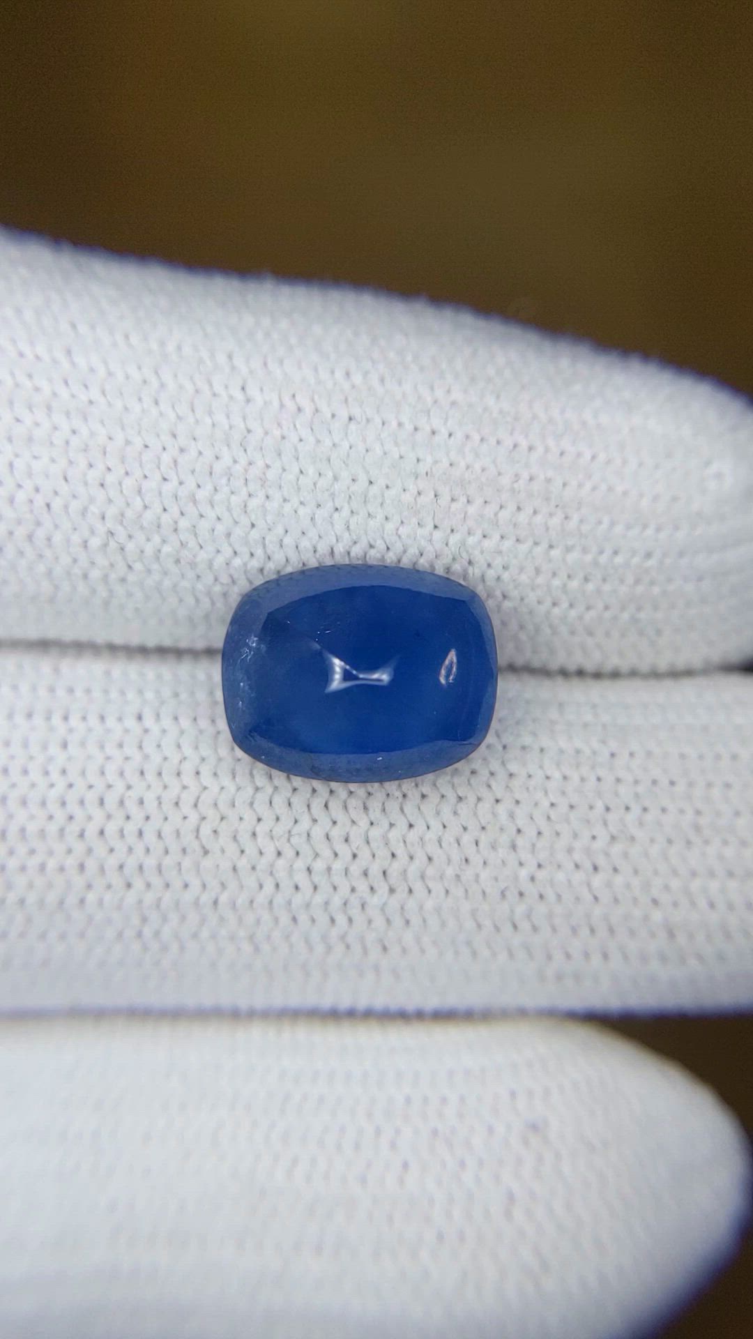 5.57 Ct. Blue Cabochon Sapphire from Ceylon (Sri Lanka) Size Video
