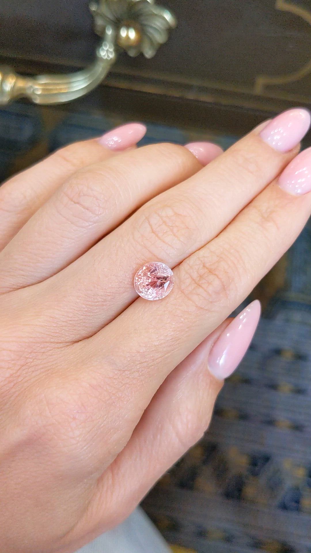 3.59 Ct. Padparadscha Sapphire from Ceylon (Sri Lanka) Size Video