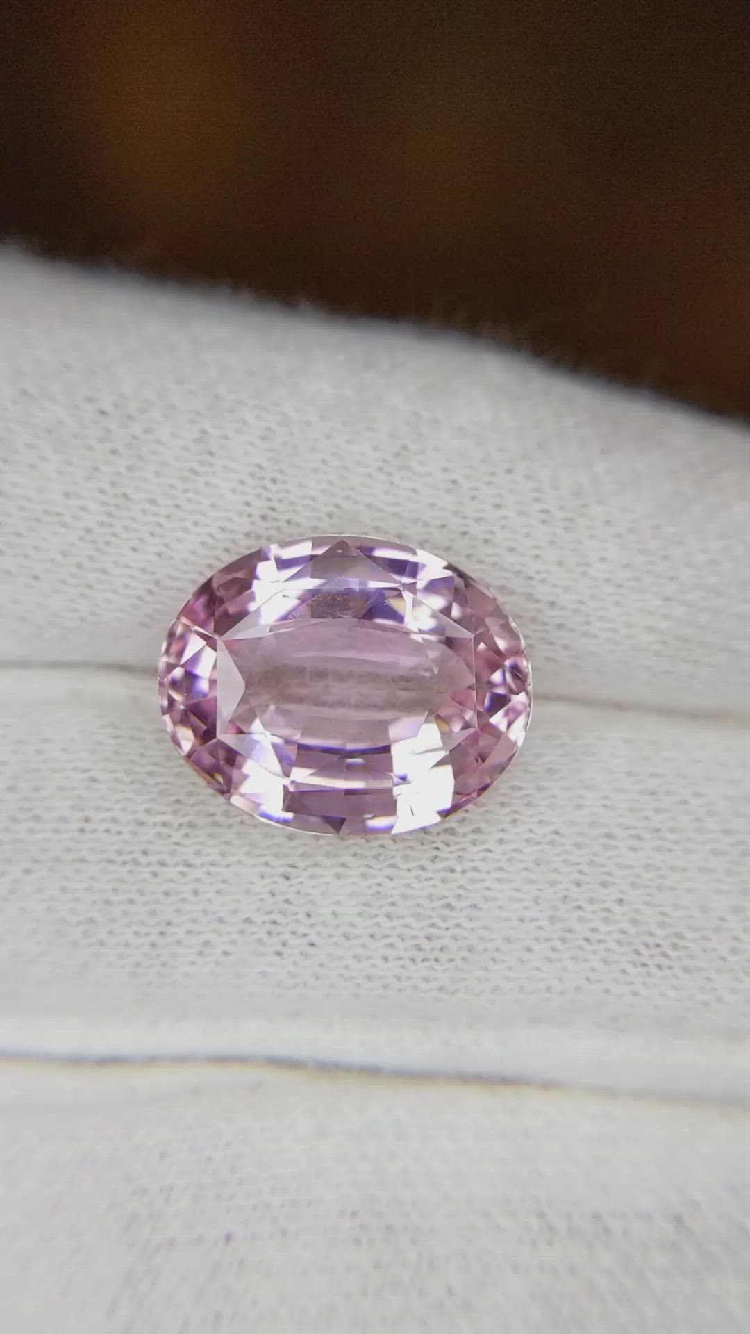 10.07 Ct. Pink Sapphire from Ceylon (Sri Lanka) Size Video