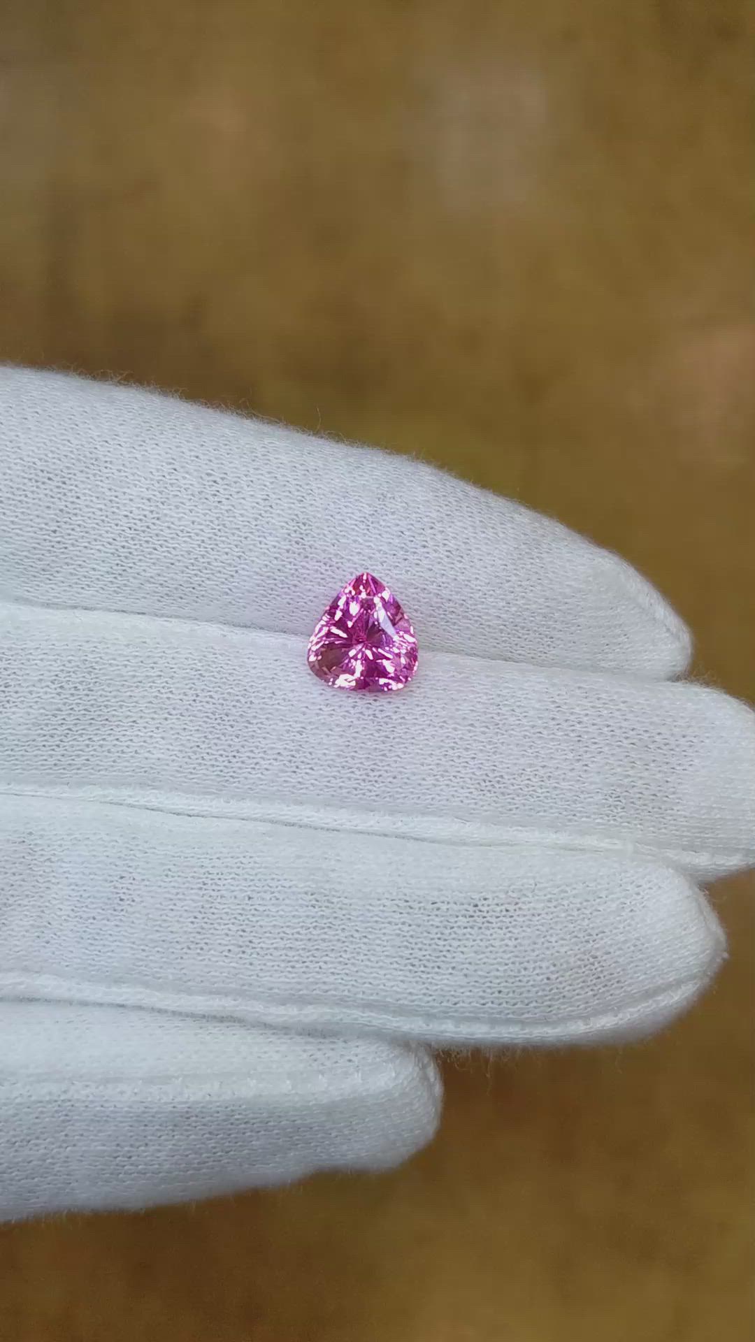3.25 Ct. Pink Sapphire from Ceylon (Sri Lanka) Size Video