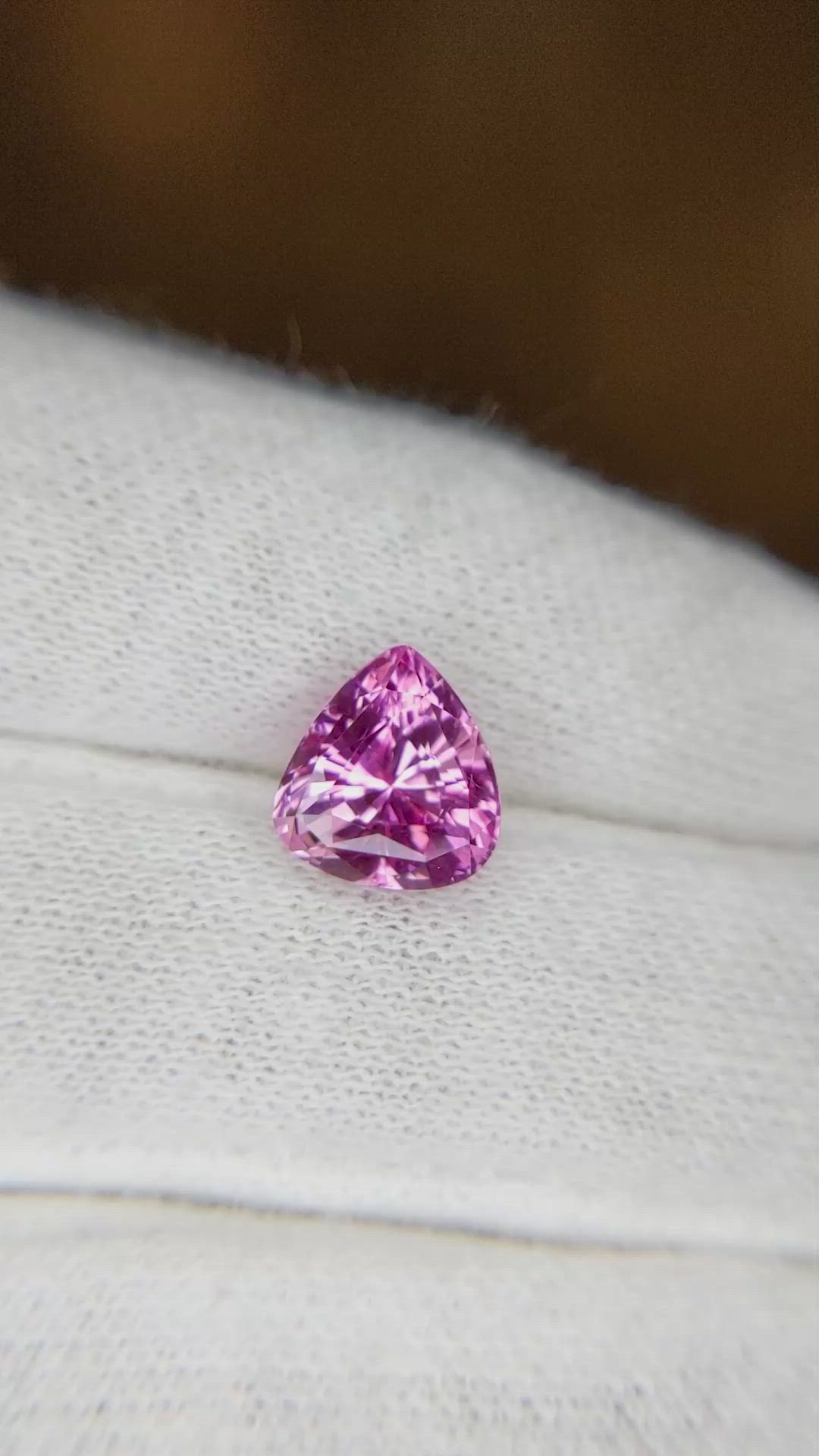 3.25 Ct. Pink Sapphire from Ceylon (Sri Lanka) Size Video