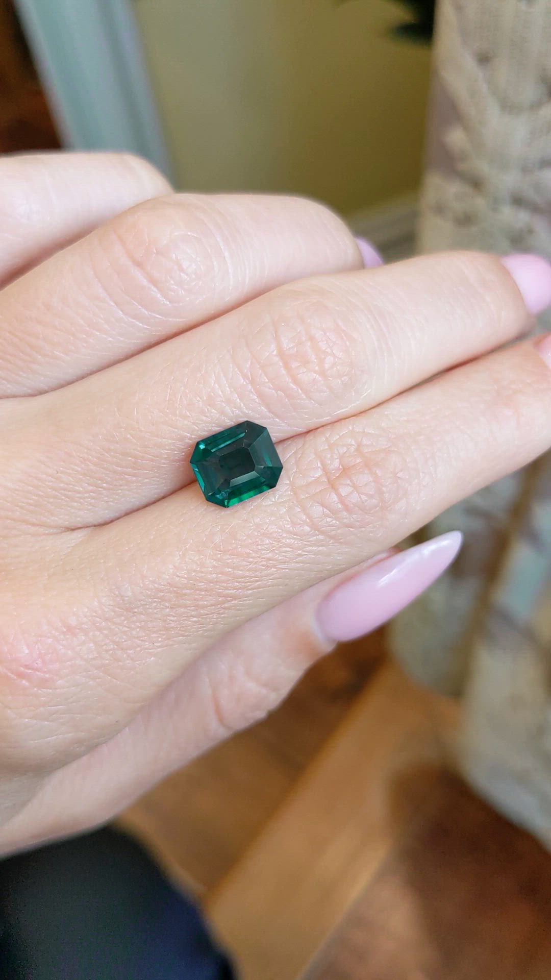 3.21 Ct. Greenish Blue Sapphire from Ceylon (Sri Lanka) Size Video