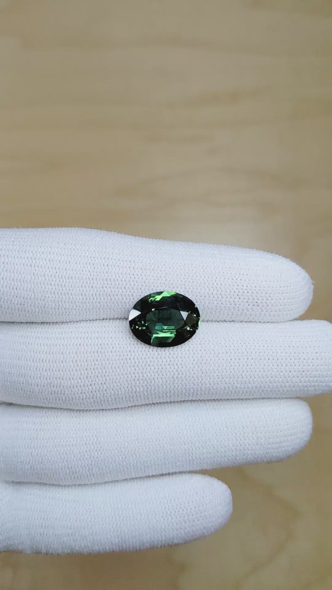 7.02 Ct. Green Sapphire from Ceylon (Sri Lanka) Size Video