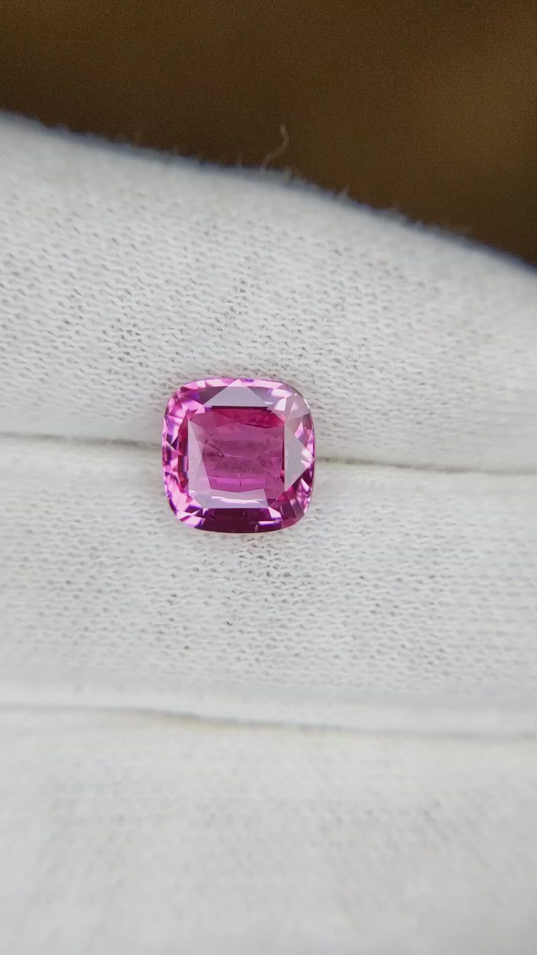 3.03 Ct. Purplish Pink Sapphire from Ceylon (Sri Lanka) Size Video
