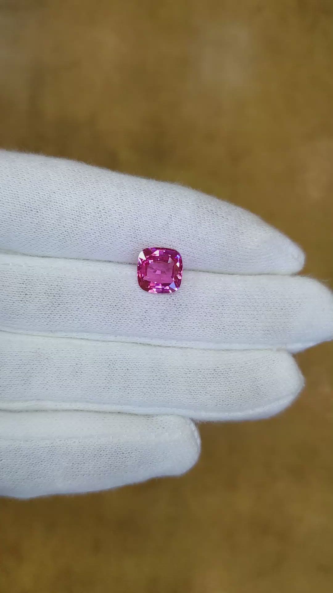 3.03 Ct. Purplish Pink Sapphire from Ceylon (Sri Lanka) Size Video