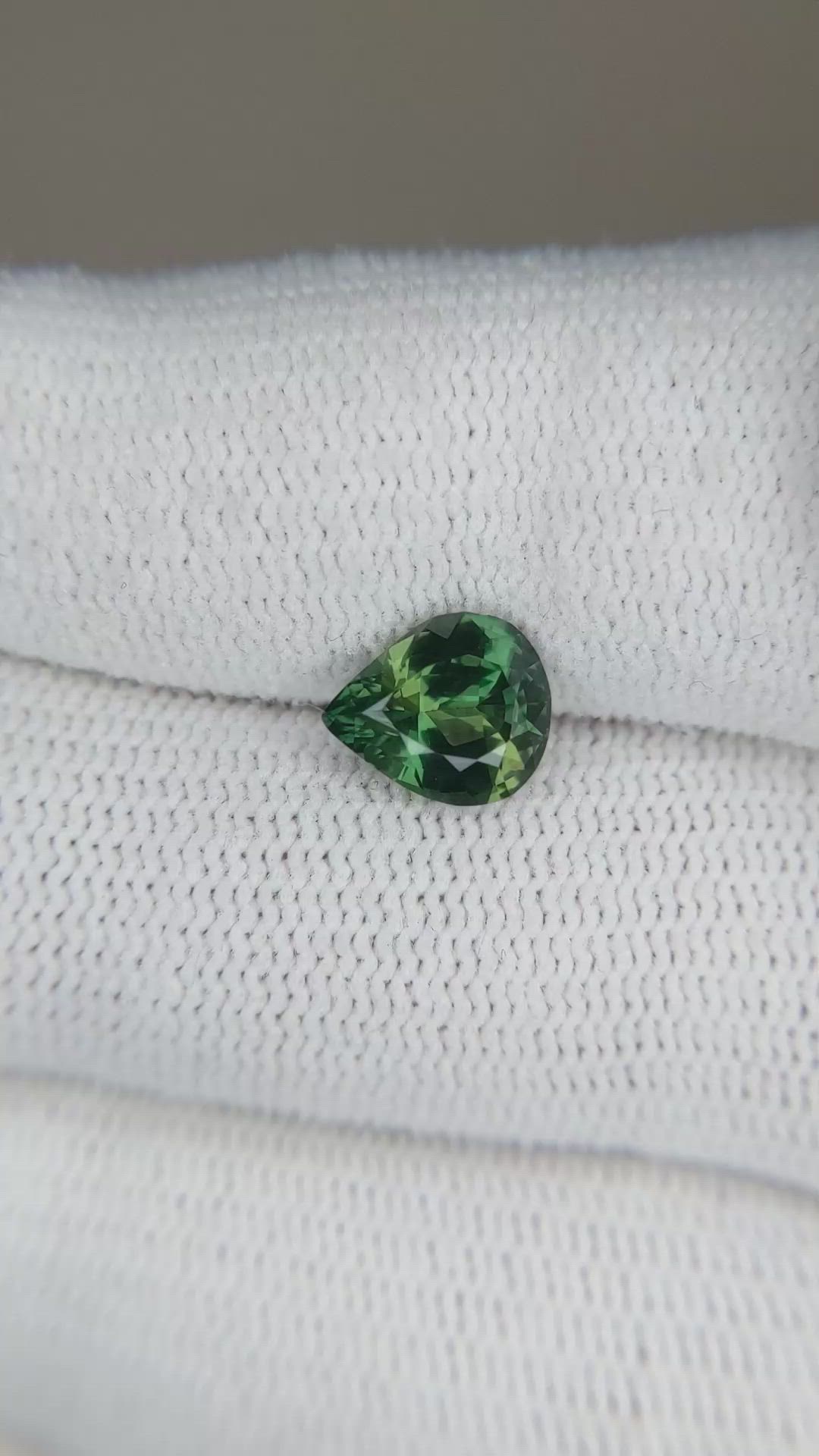 1.73 Ct. Green Sapphire from Ceylon (Sri Lanka) Size Video