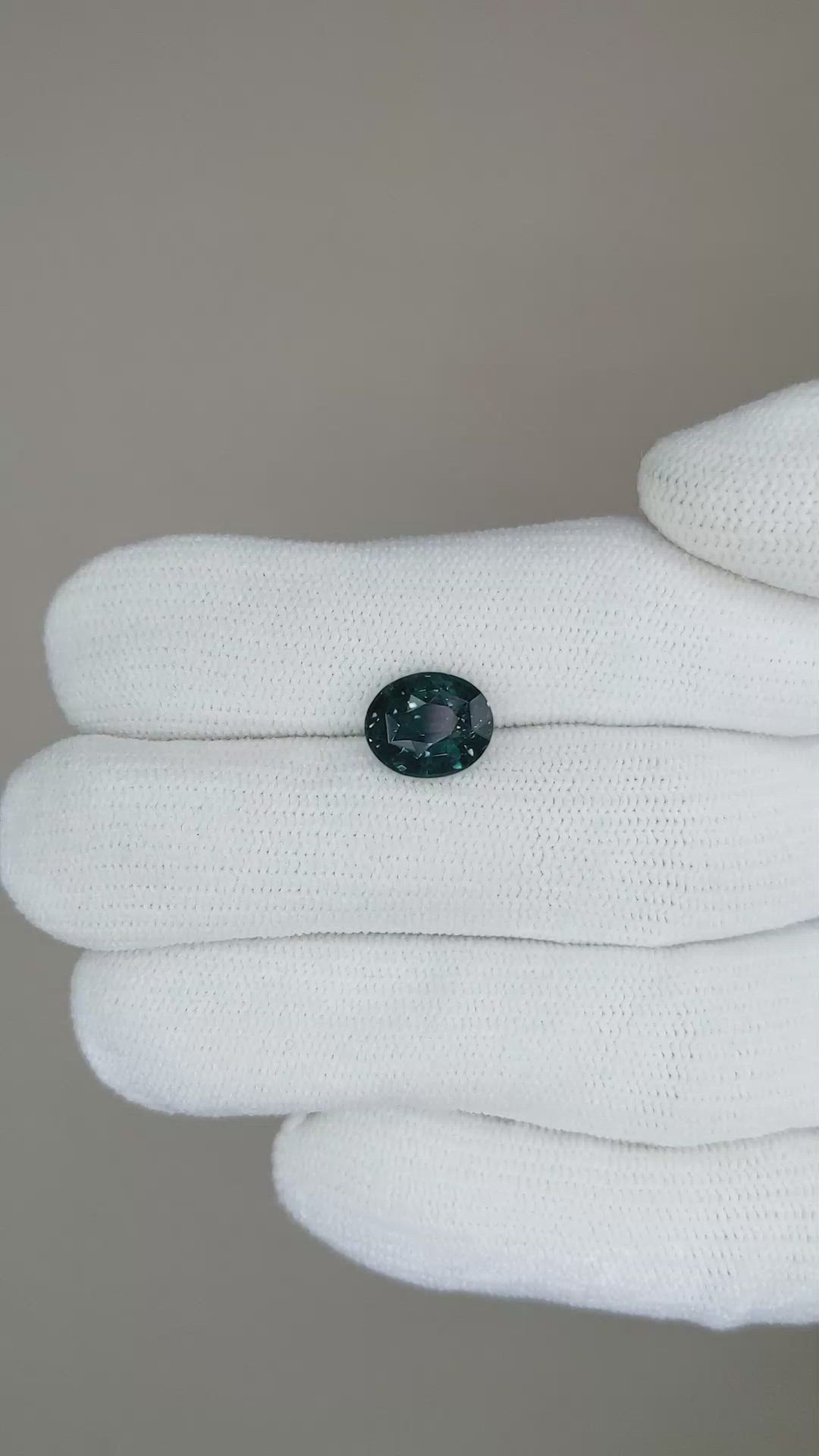2.81 Ct. Bluish Green Sapphire from Ceylon (Sri Lanka) Size Video