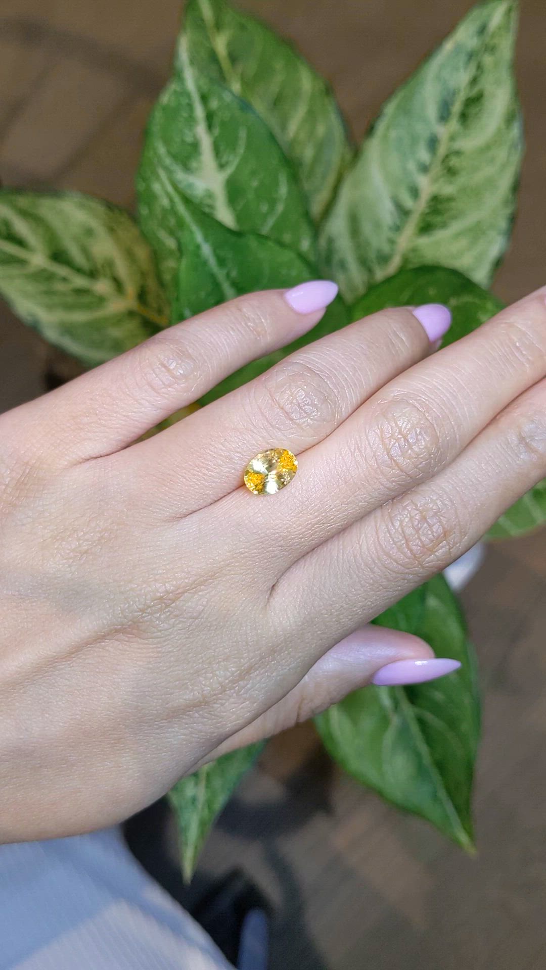 2.83 Ct. Yellow Sapphire from Ceylon (Sri Lanka) Size Video