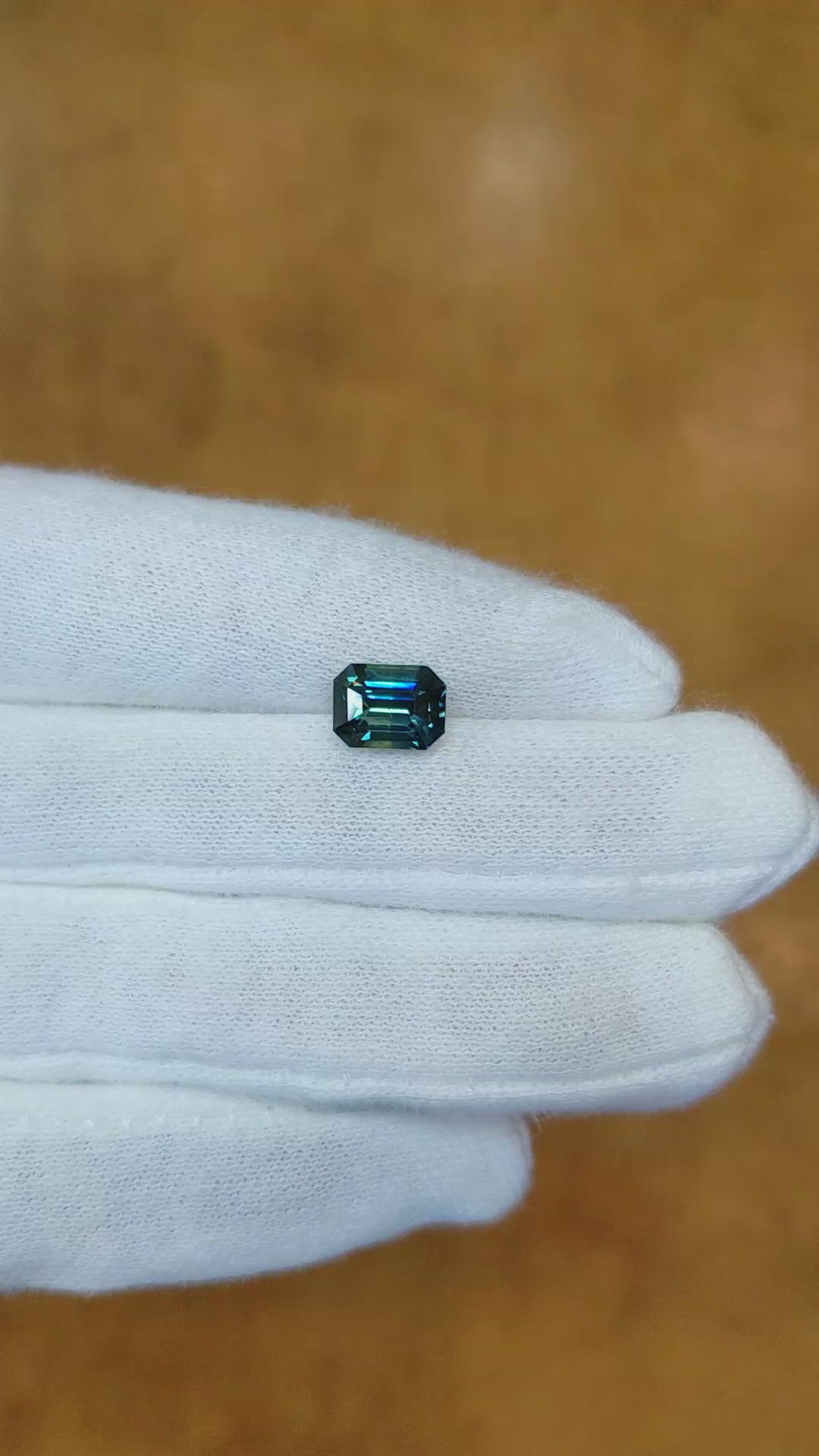 2.52 Ct. Greenish Blue Sapphire from Ceylon (Sri Lanka) Size Video