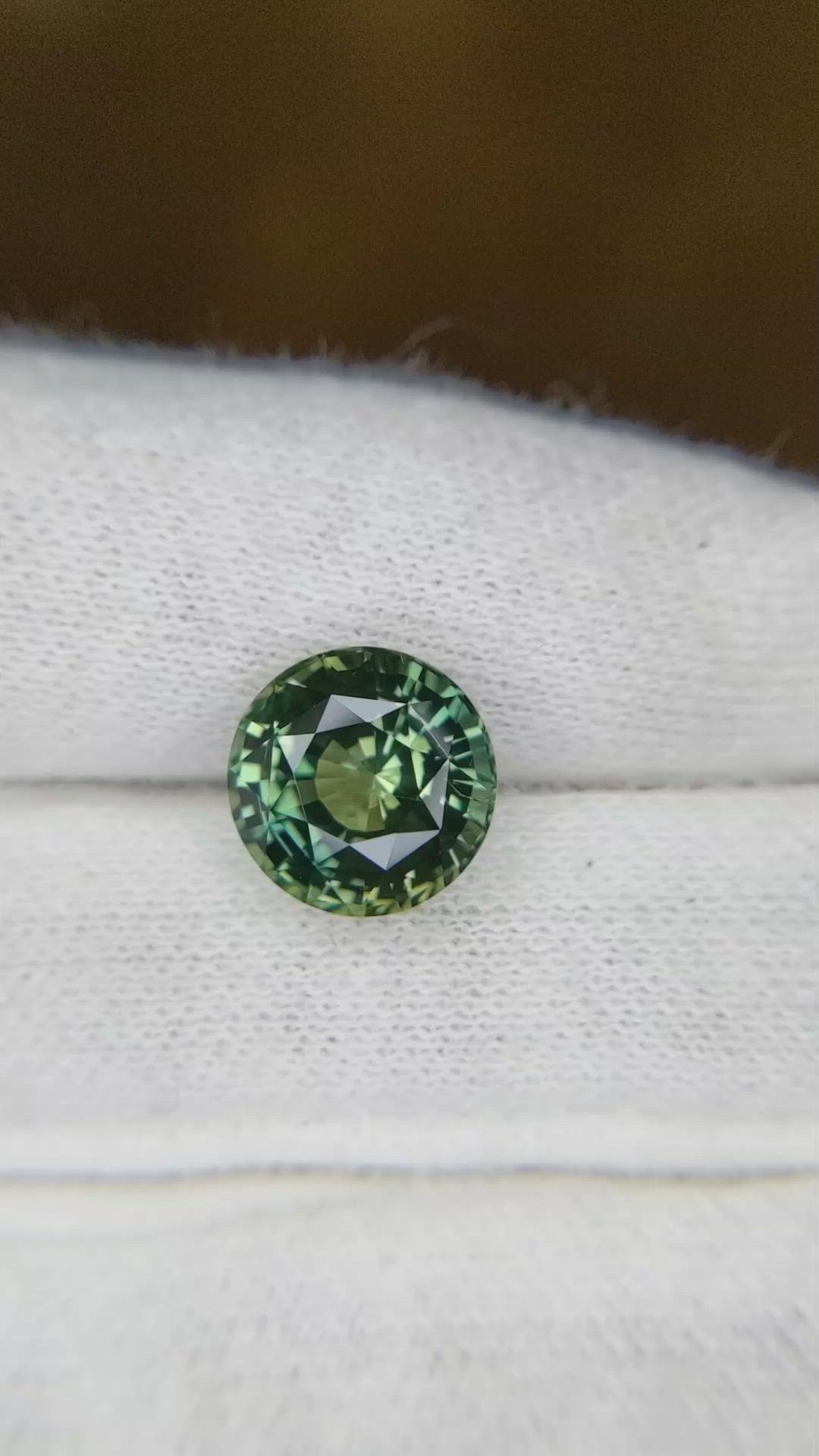 5.02 Ct. Bluish Green Sapphire from Ceylon (Sri Lanka) Size Video