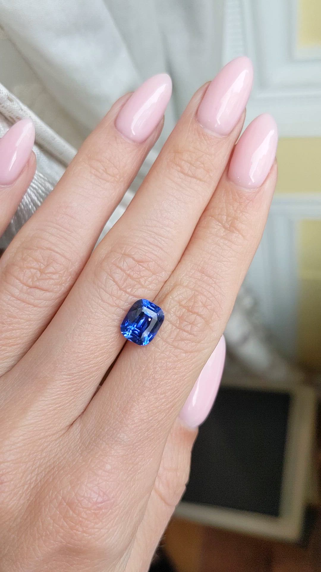 3.17 Ct. Blue Sapphire from Ceylon (Sri Lanka) Size Video