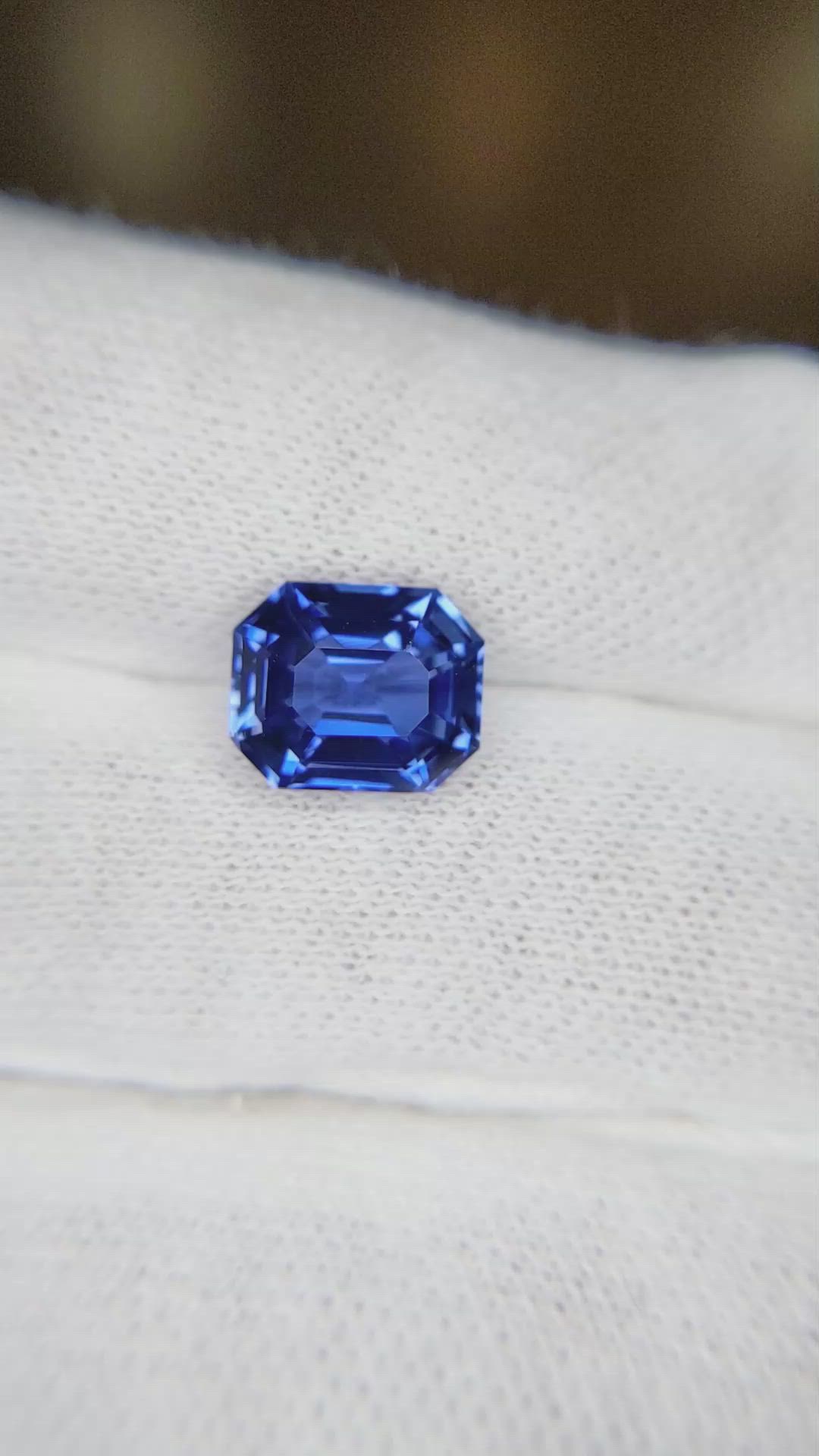 3.52 Ct. Blue Sapphire from Ceylon (Sri Lanka) Size Video