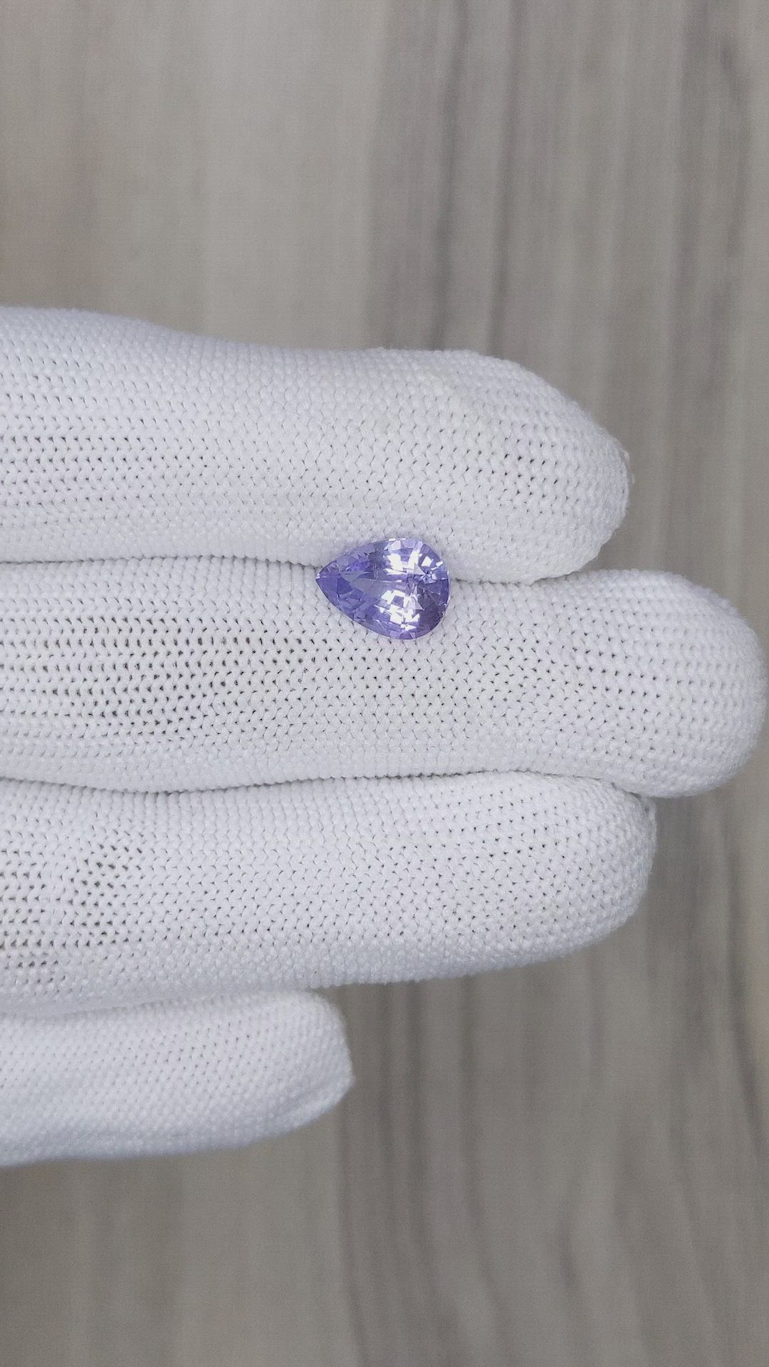 2.52 Ct. Sapphire from Ceylon (Sri Lanka) Size Video