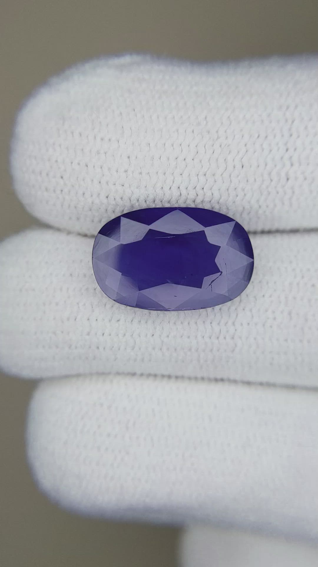 4.40 Ct. Blue Sapphire from Burma (Myanmar) Size Video