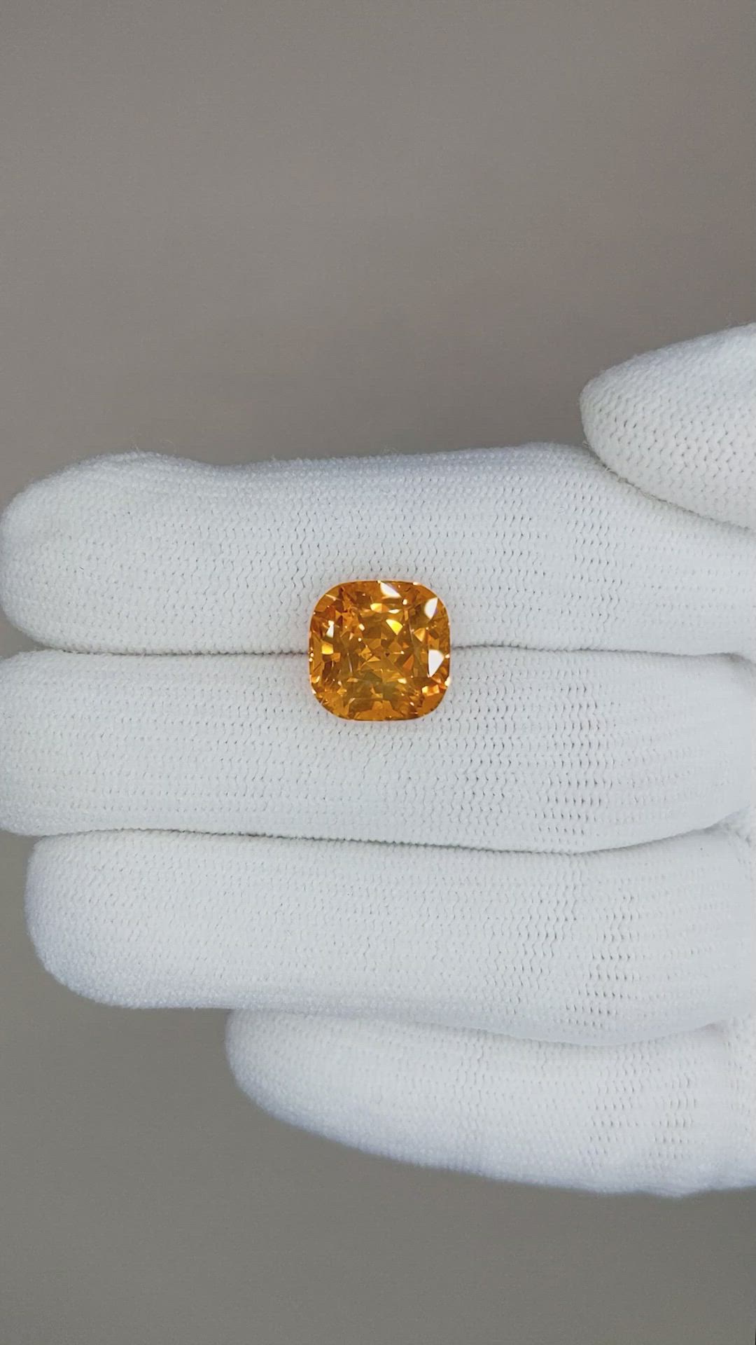 7.08 Ct. Orange Sapphire from Ceylon (Sri Lanka) Size Video
