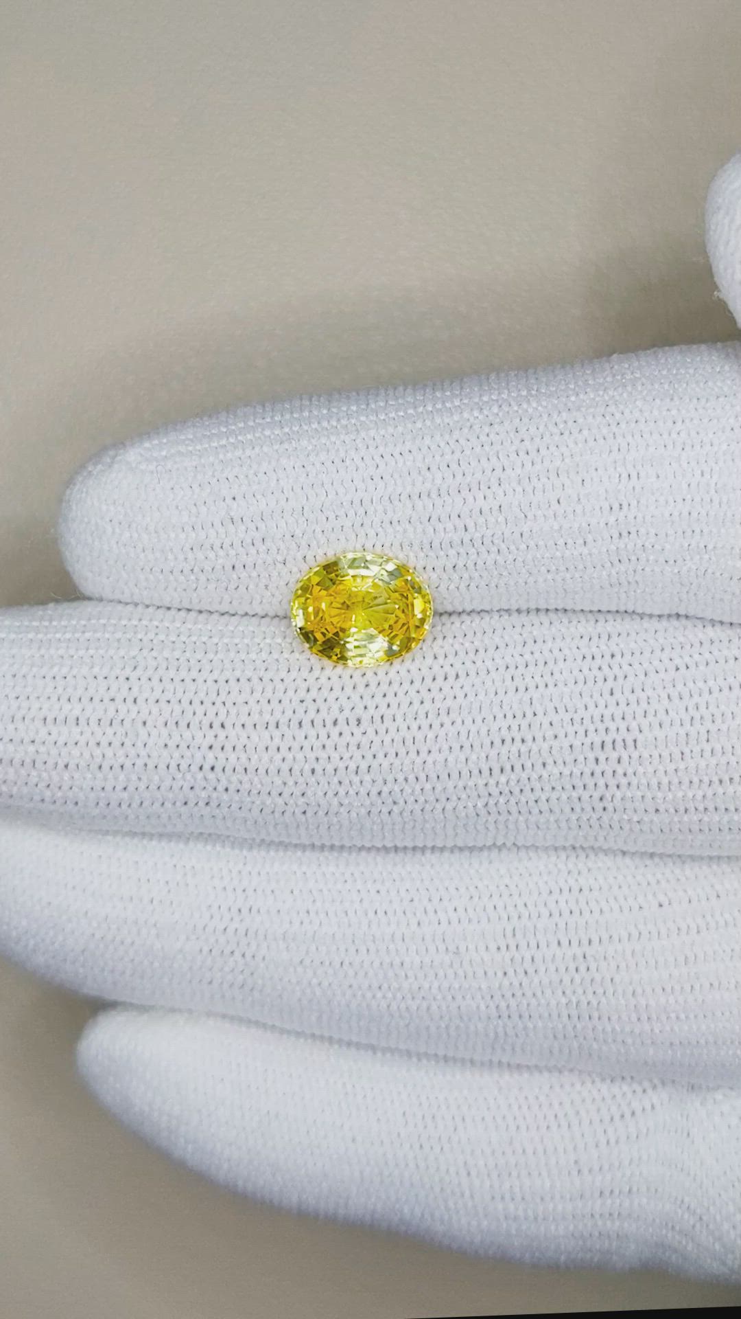 3.09 Ct. Yellow Sapphire from Ceylon (Sri Lanka) Size Video