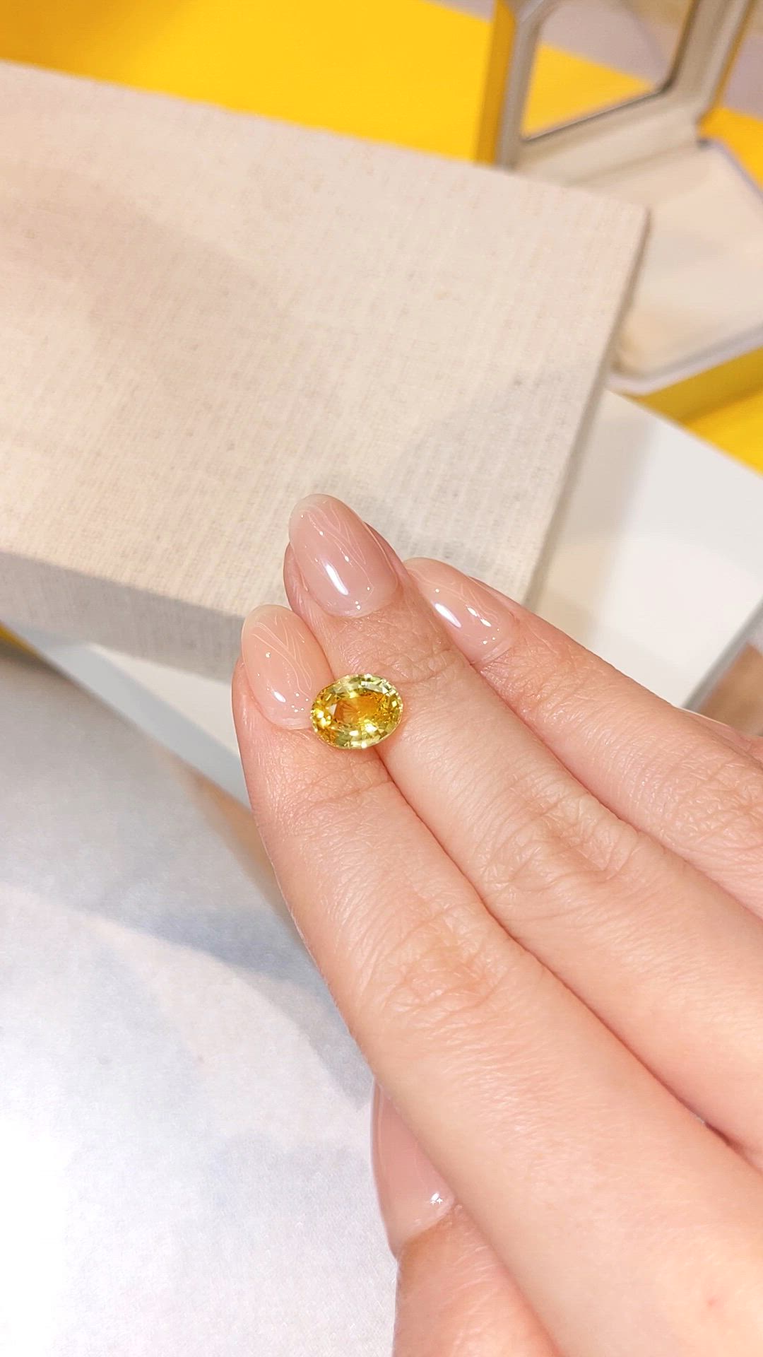 3.09 Ct. Yellow Sapphire from Ceylon (Sri Lanka) Size Video
