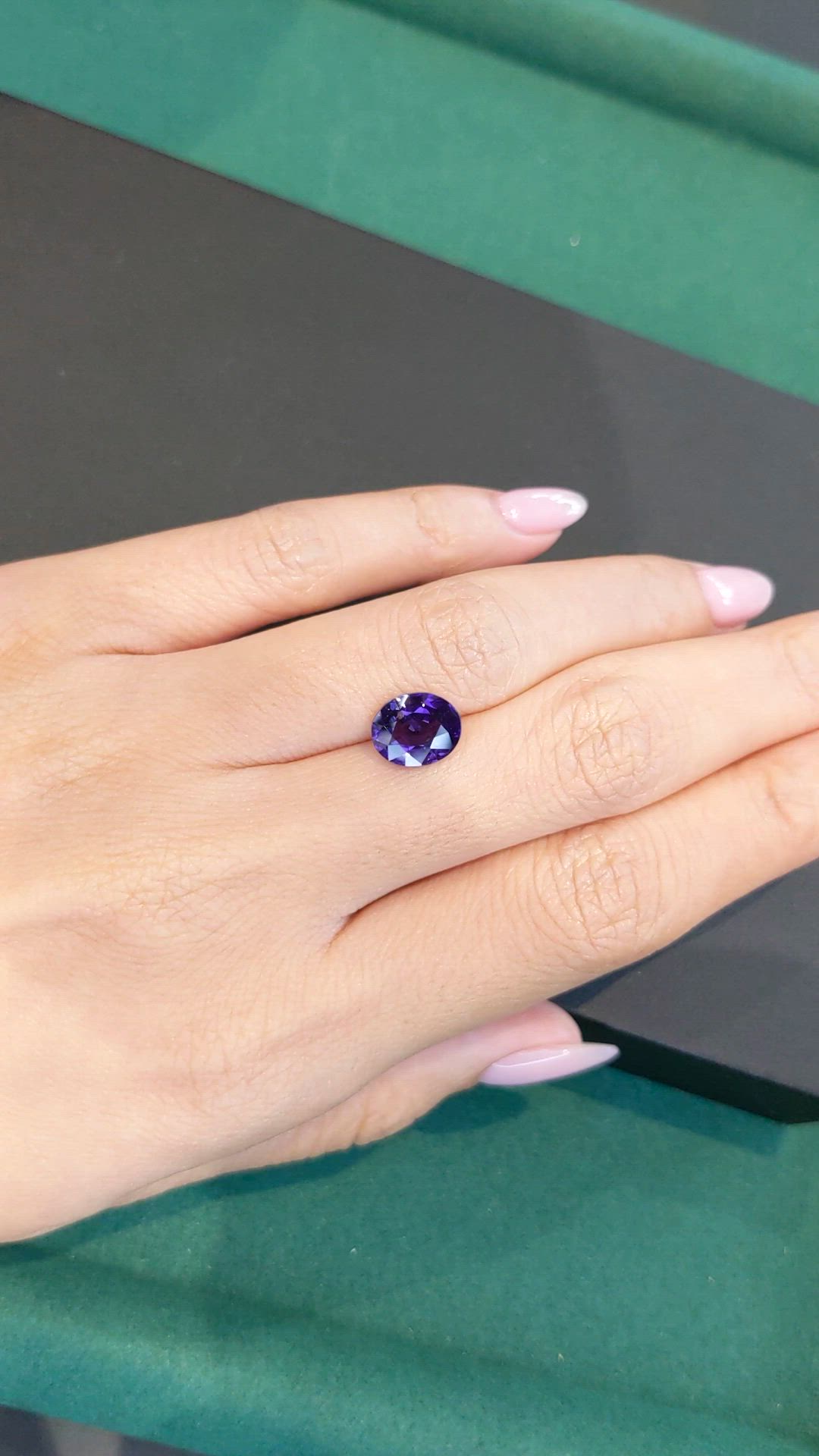 3.04 Ct. Bluish Purple Sapphire from Ceylon (Sri Lanka) Size Video