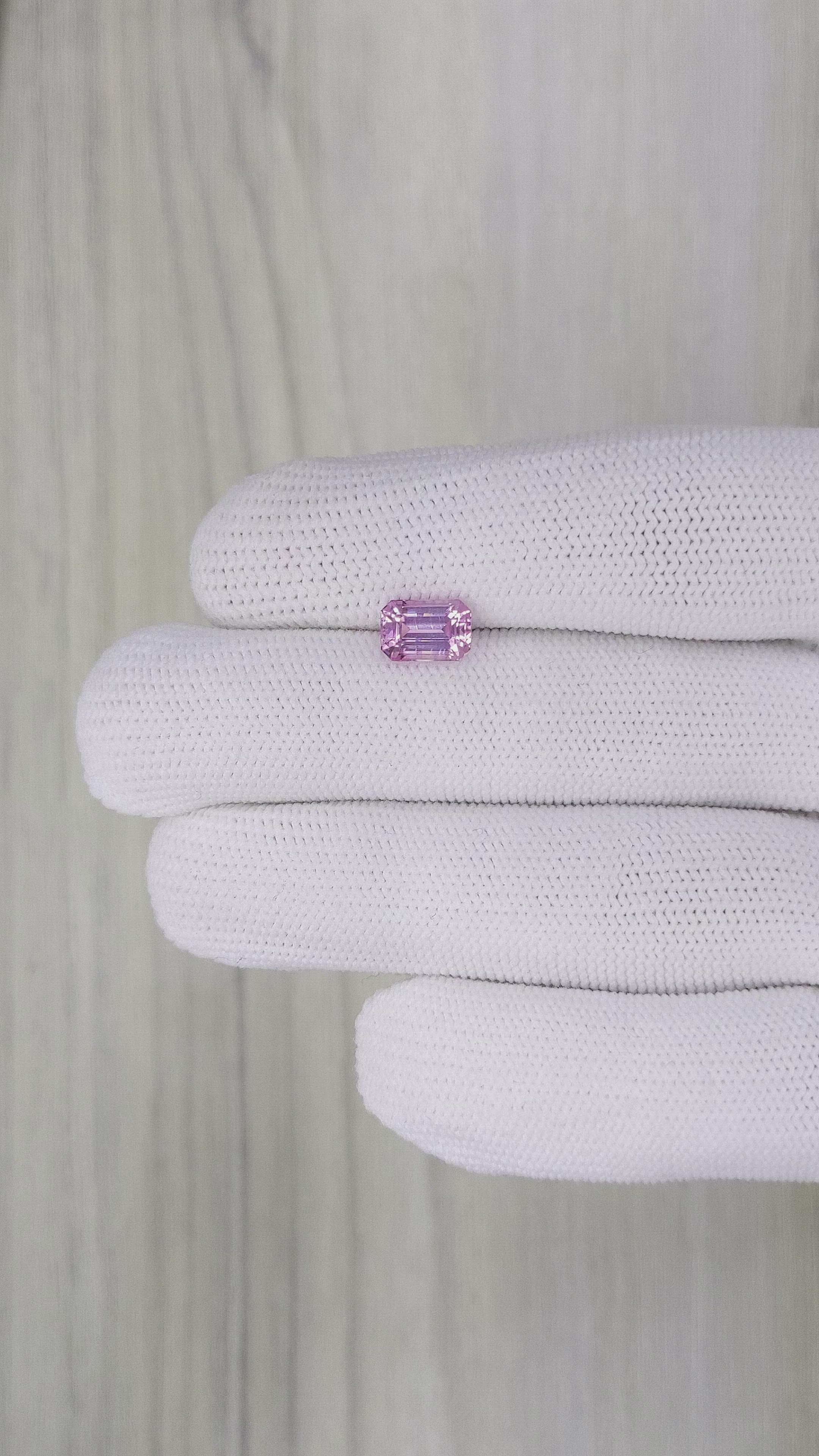 2.05 Ct. Pink Sapphire from Ceylon (Sri Lanka) Size Video