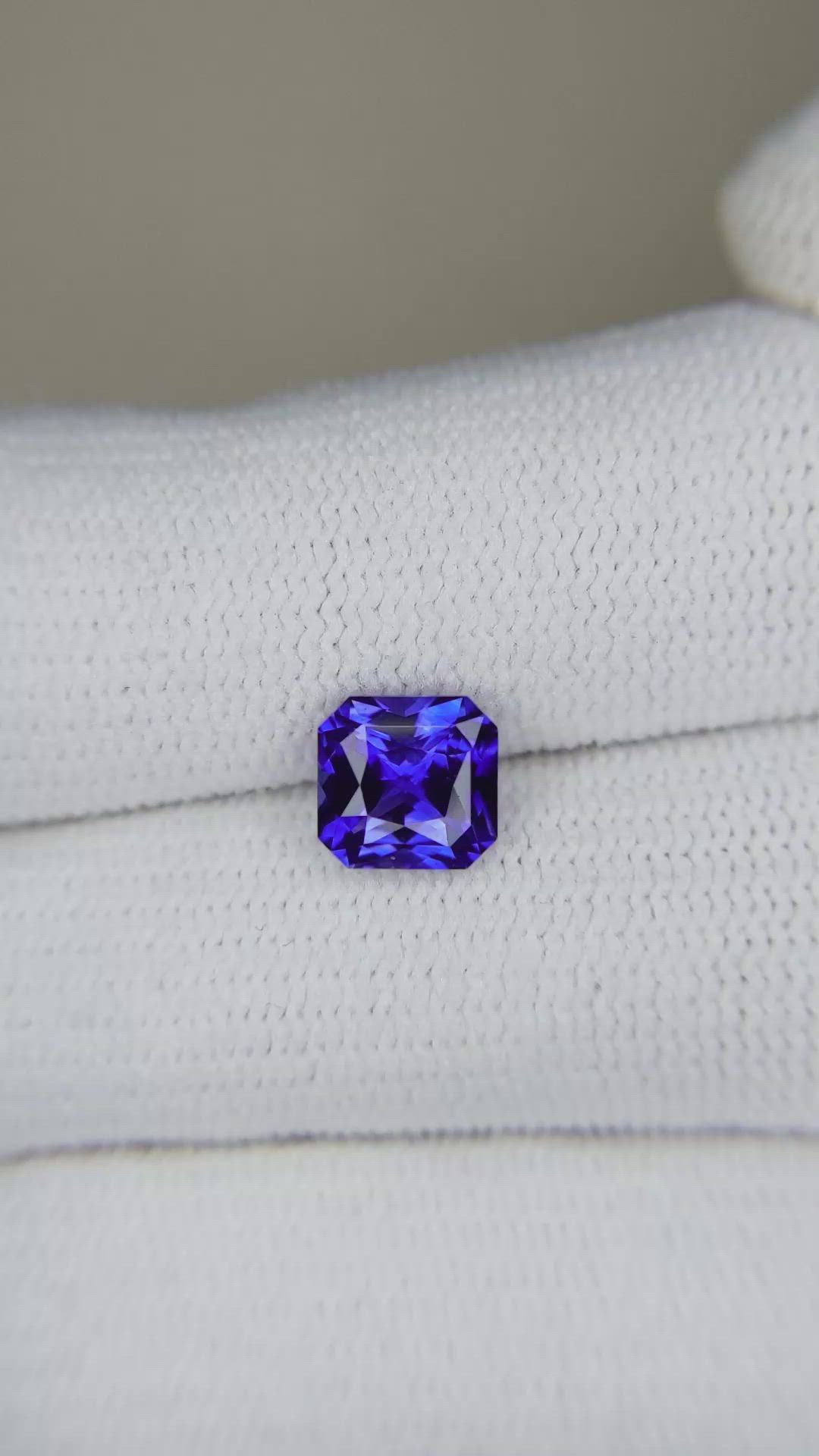 1.37 Ct. Blue Sapphire from Ceylon (Sri Lanka) Size Video