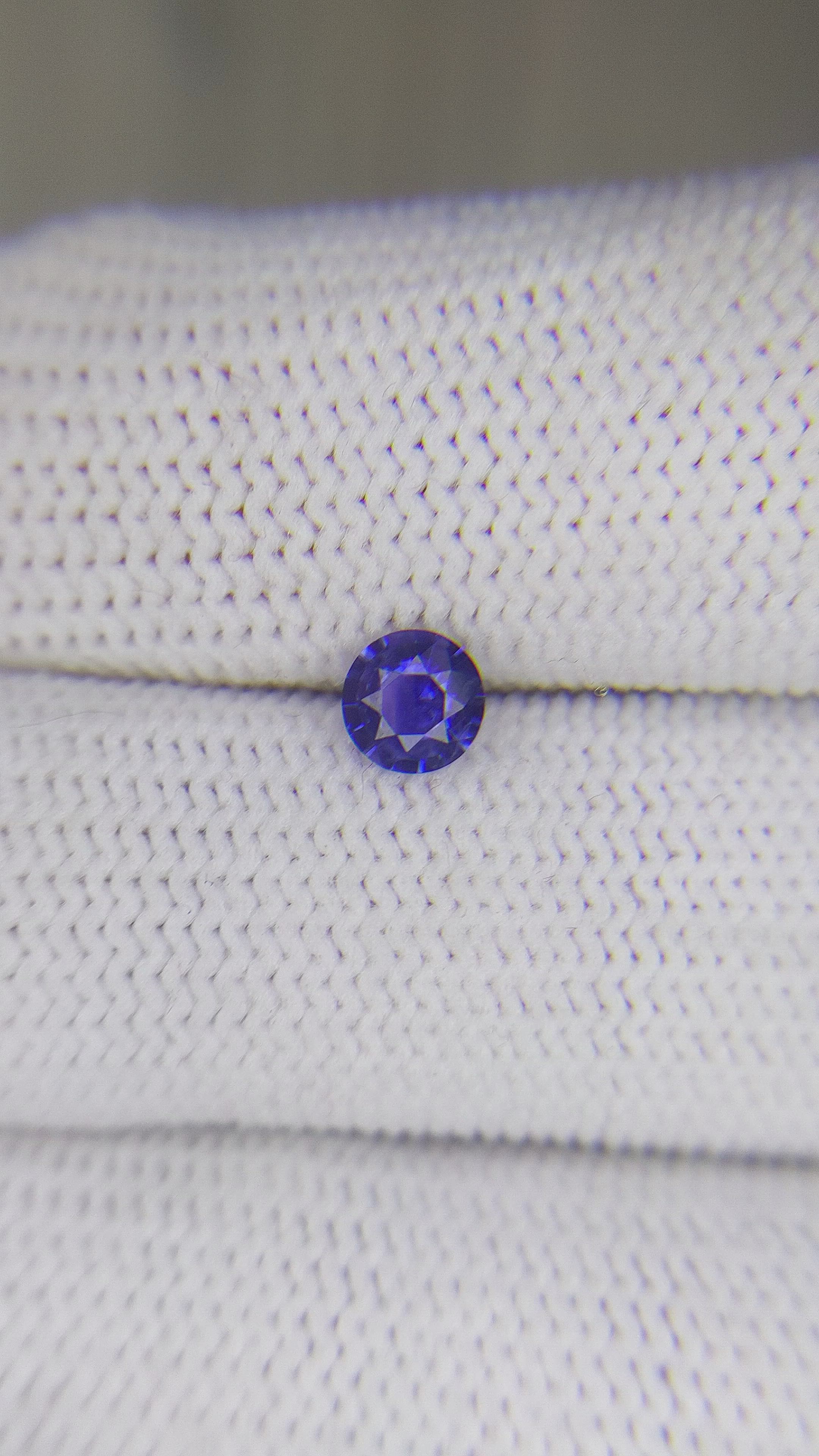 0.45 Ct. Blue Sapphire from Ceylon (Sri Lanka) Size Video