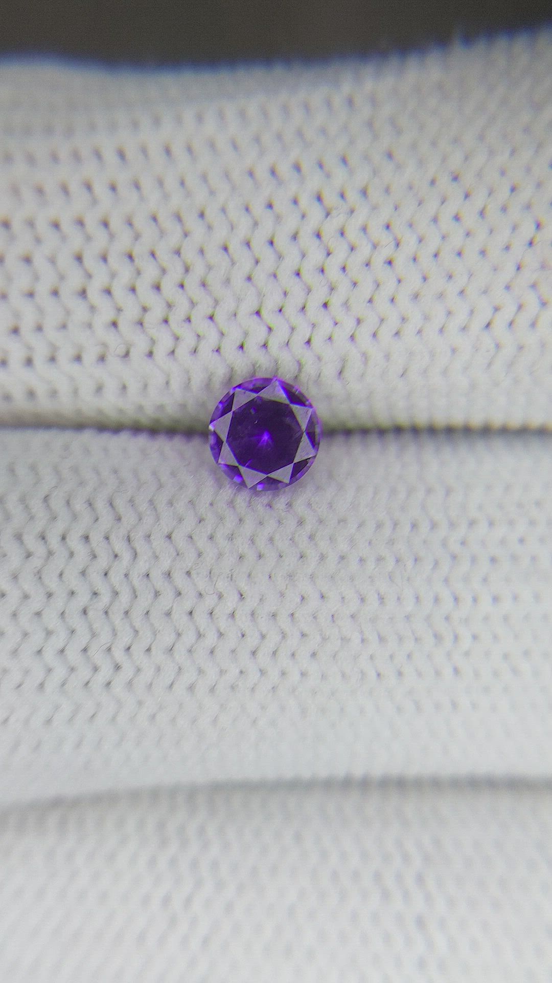 0.56 Ct. Blue Sapphire from Ceylon (Sri Lanka) Size Video