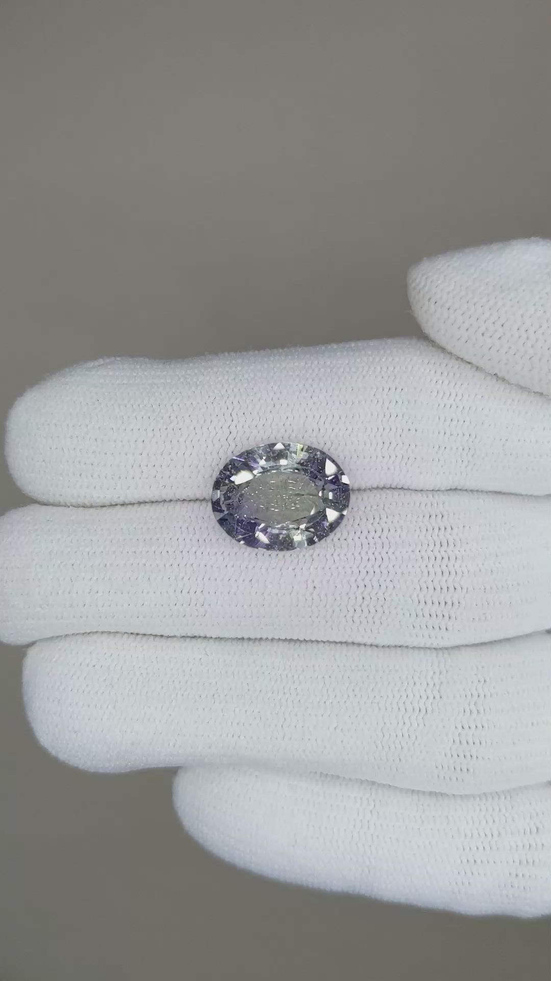 5.61 Ct. Grey Sapphire from Ceylon (Sri Lanka) Size Video